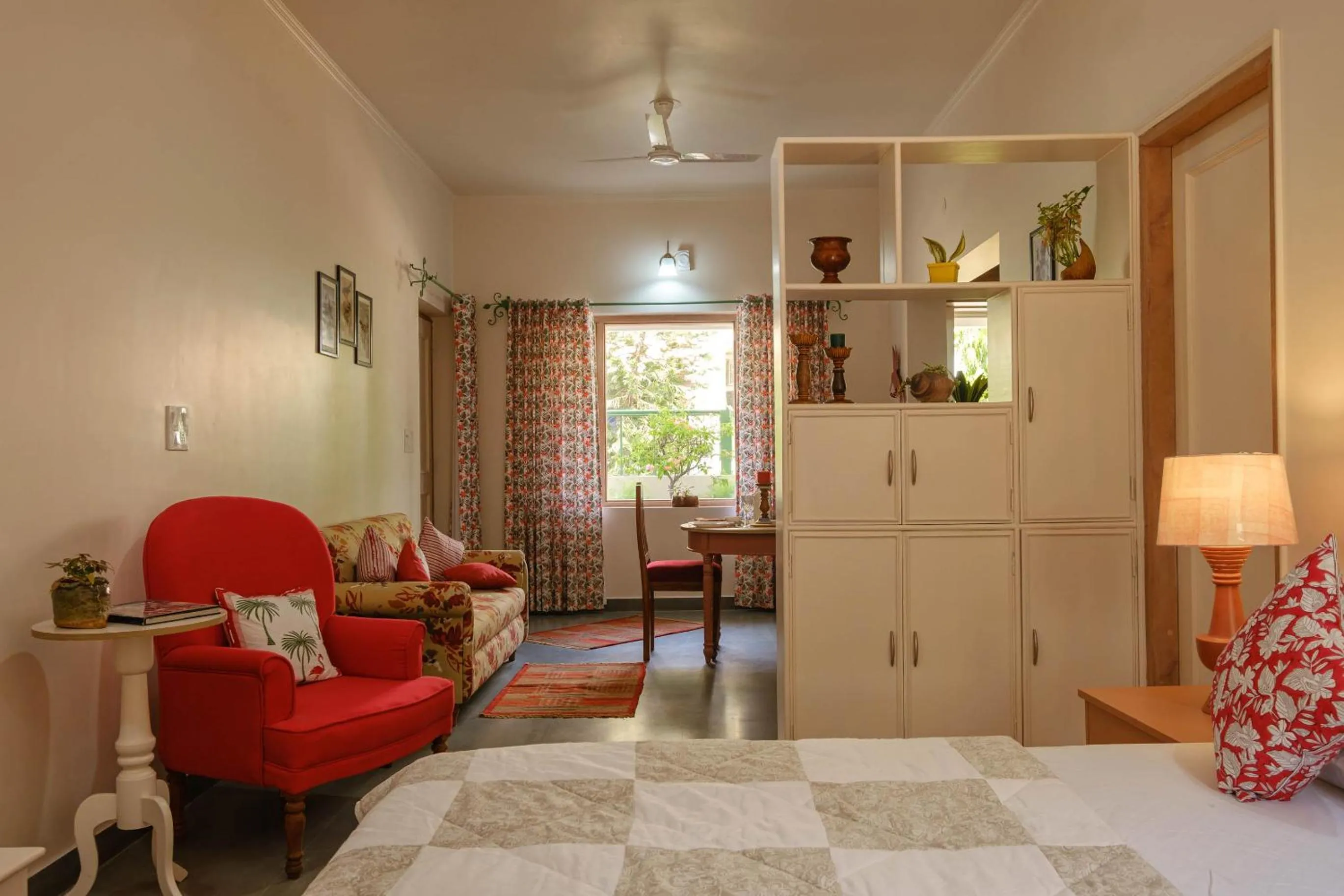 Seating area, Bed in Shree Nikunj - A Luxury Boutique Homestay in Jaipur