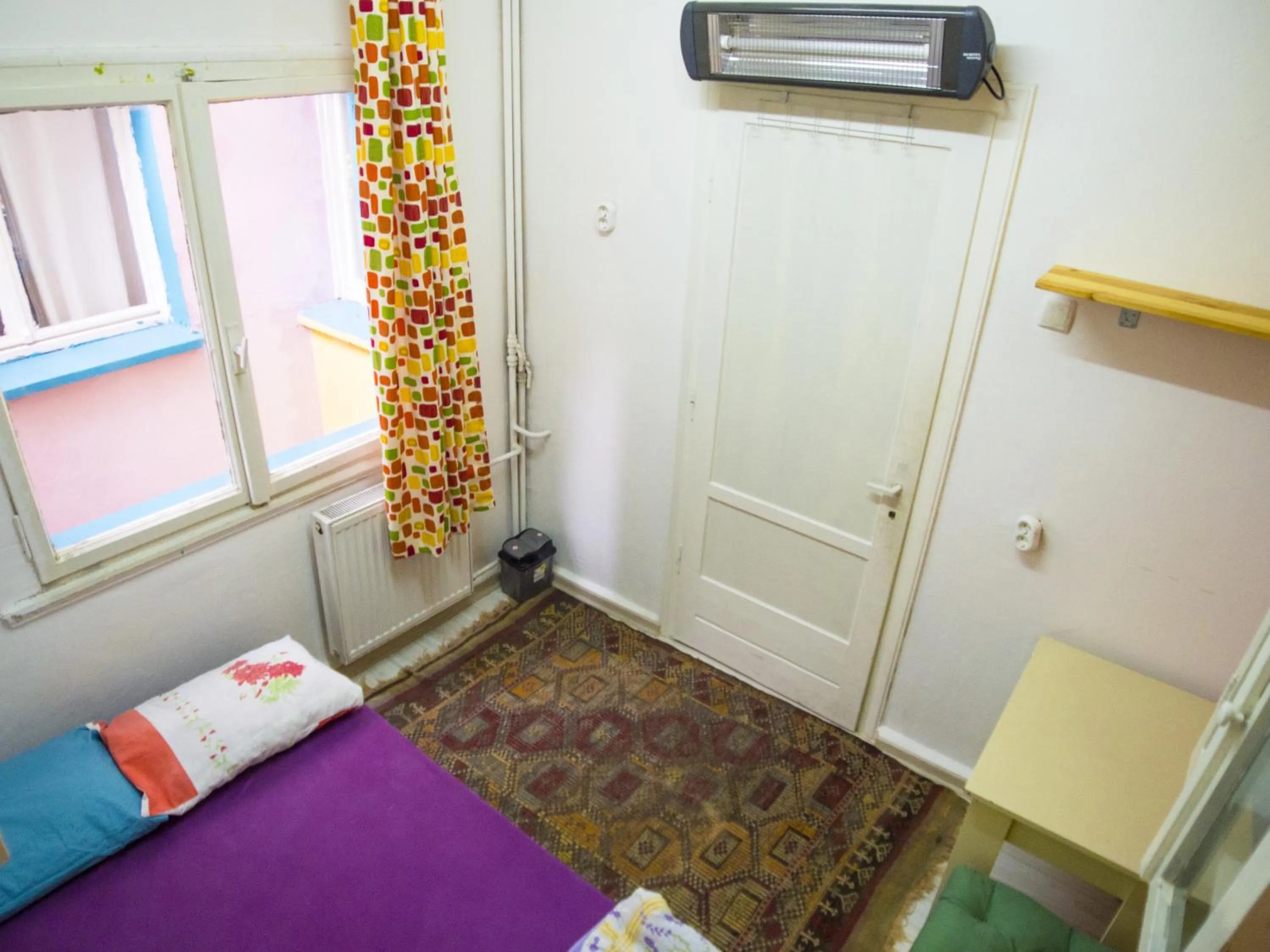 cot, Bed in Shantihome