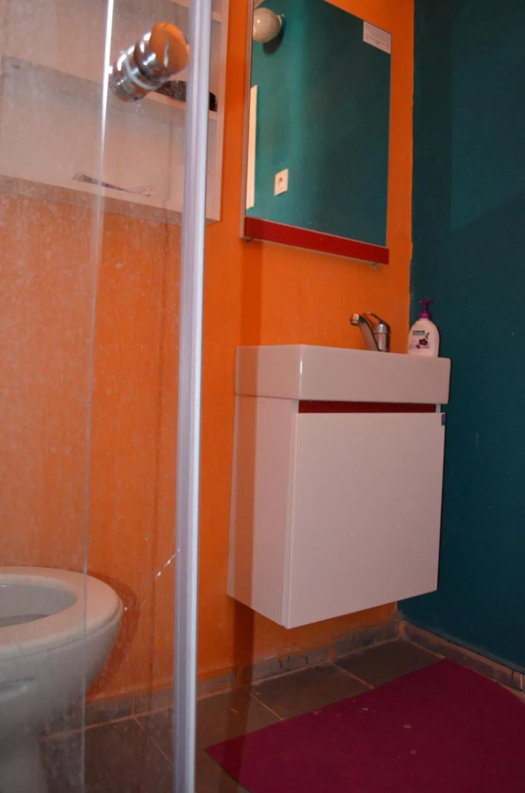 Bathroom in Shantihome