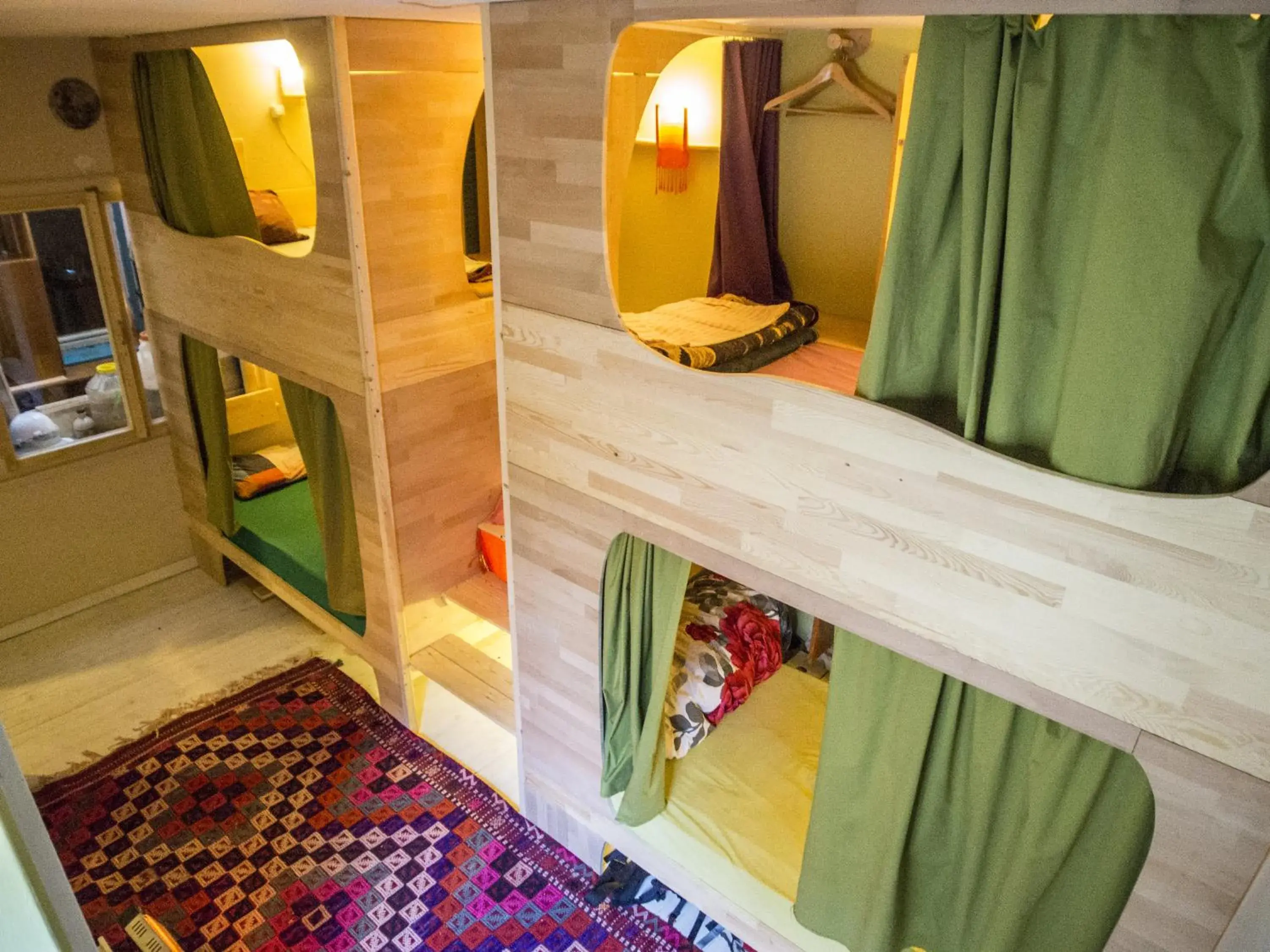 Capsule Bed in 4-Bed Mixed Dormitory Room in Shantihome Capsule Bed in 4-Bed Mixed Dormitory Room in Shantihome