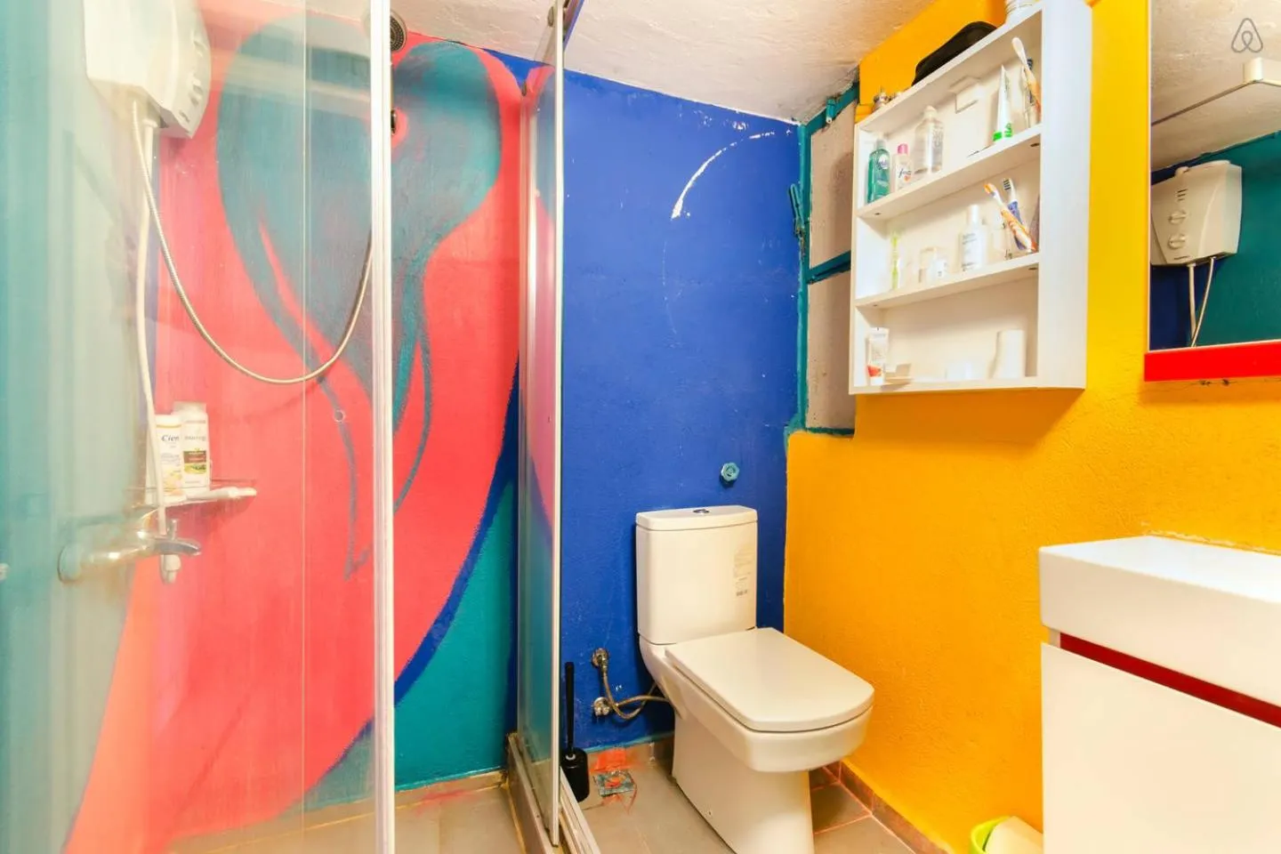 Public Bath in Shantihome