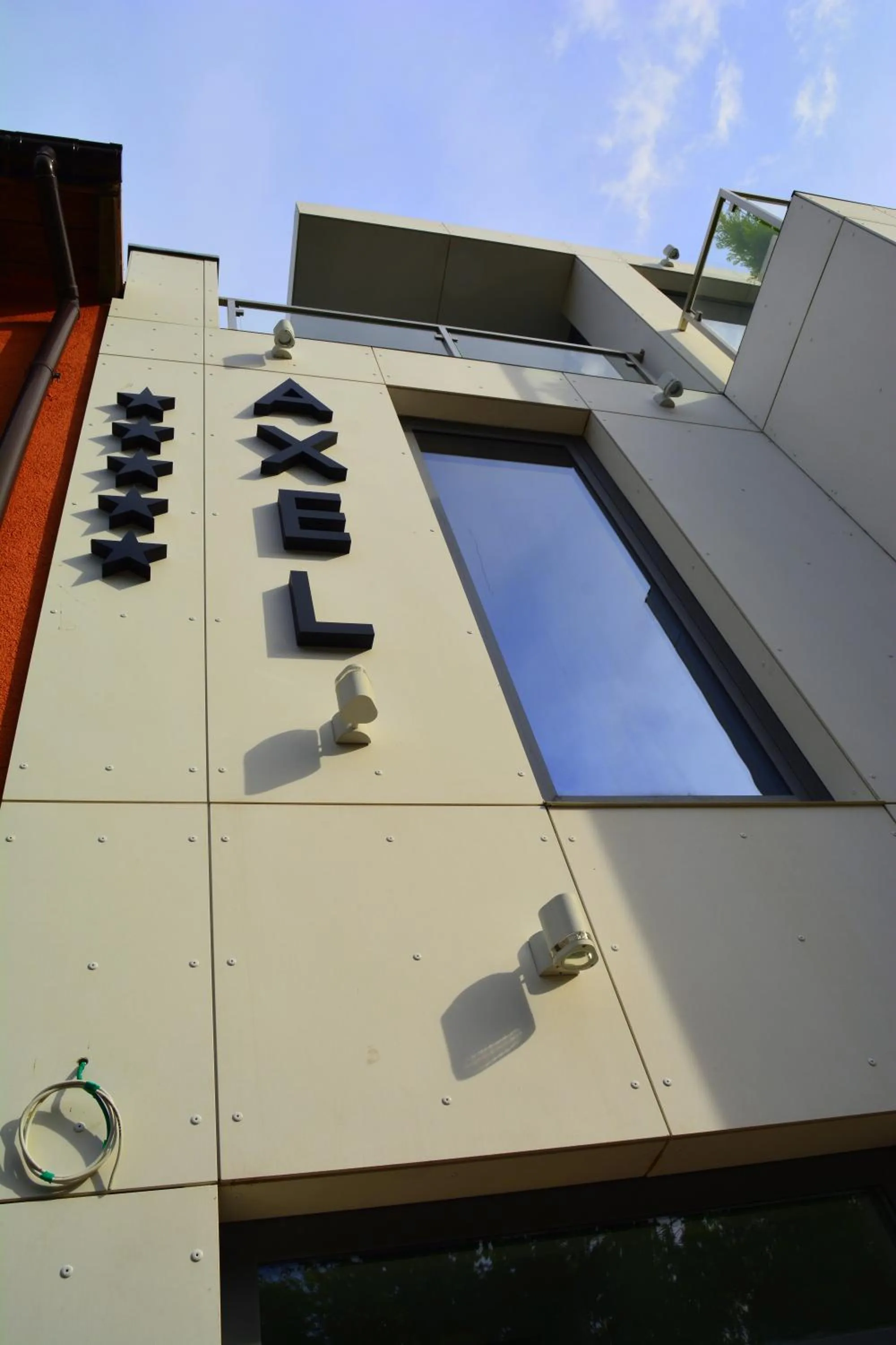 Facade/entrance in Alex Palace