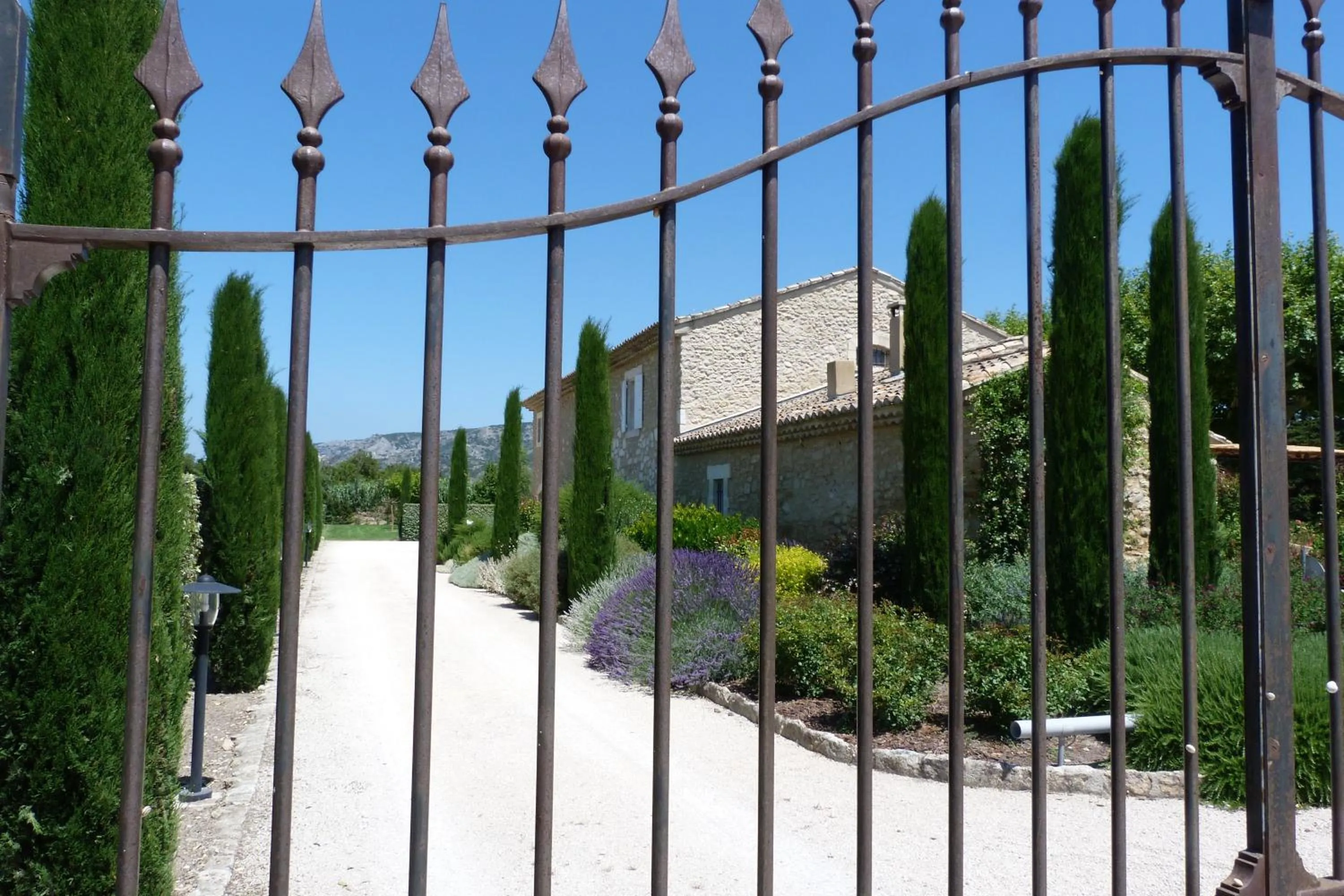 Facade/entrance in Mas de Chantounette