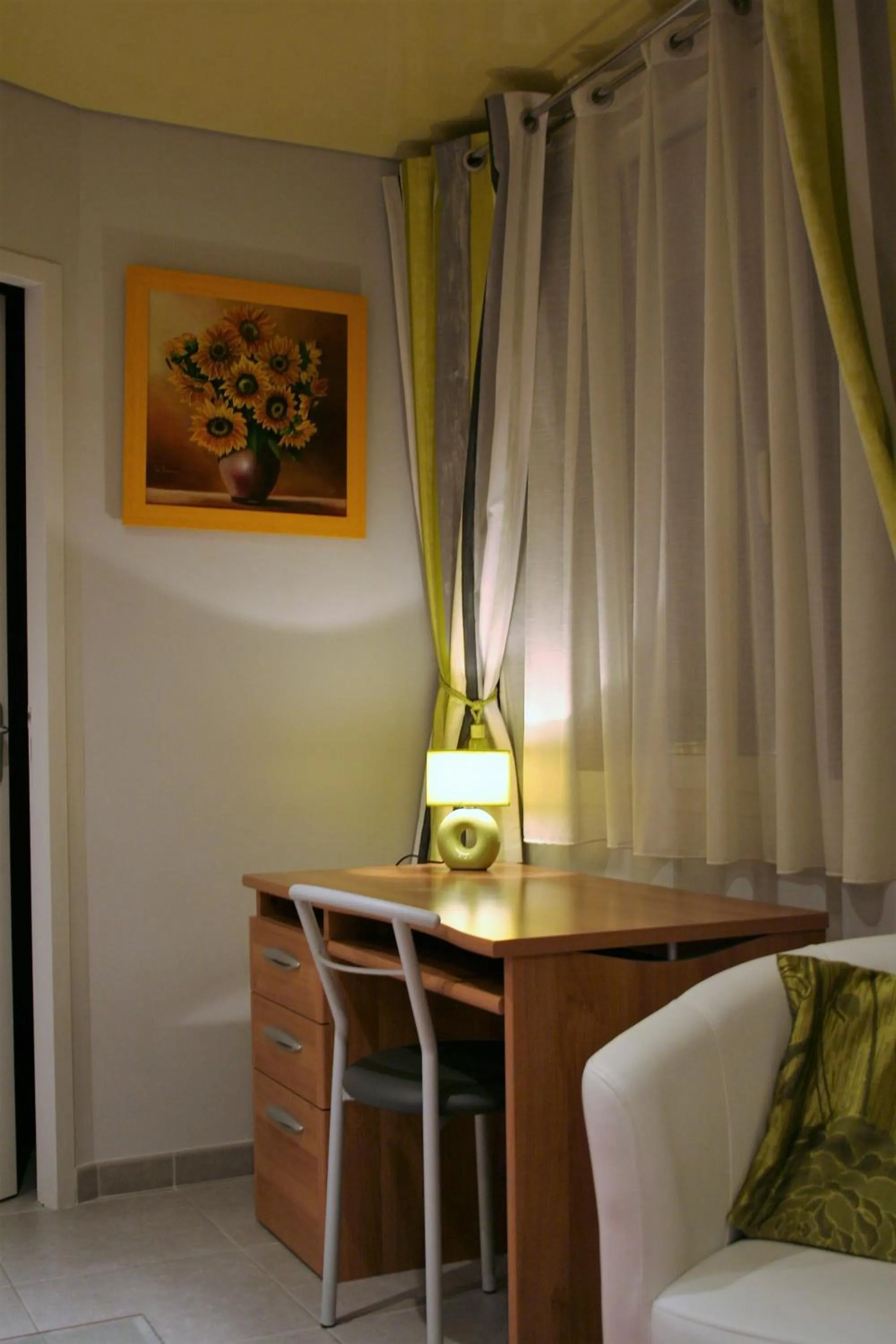 Seating area in Les Hellebores