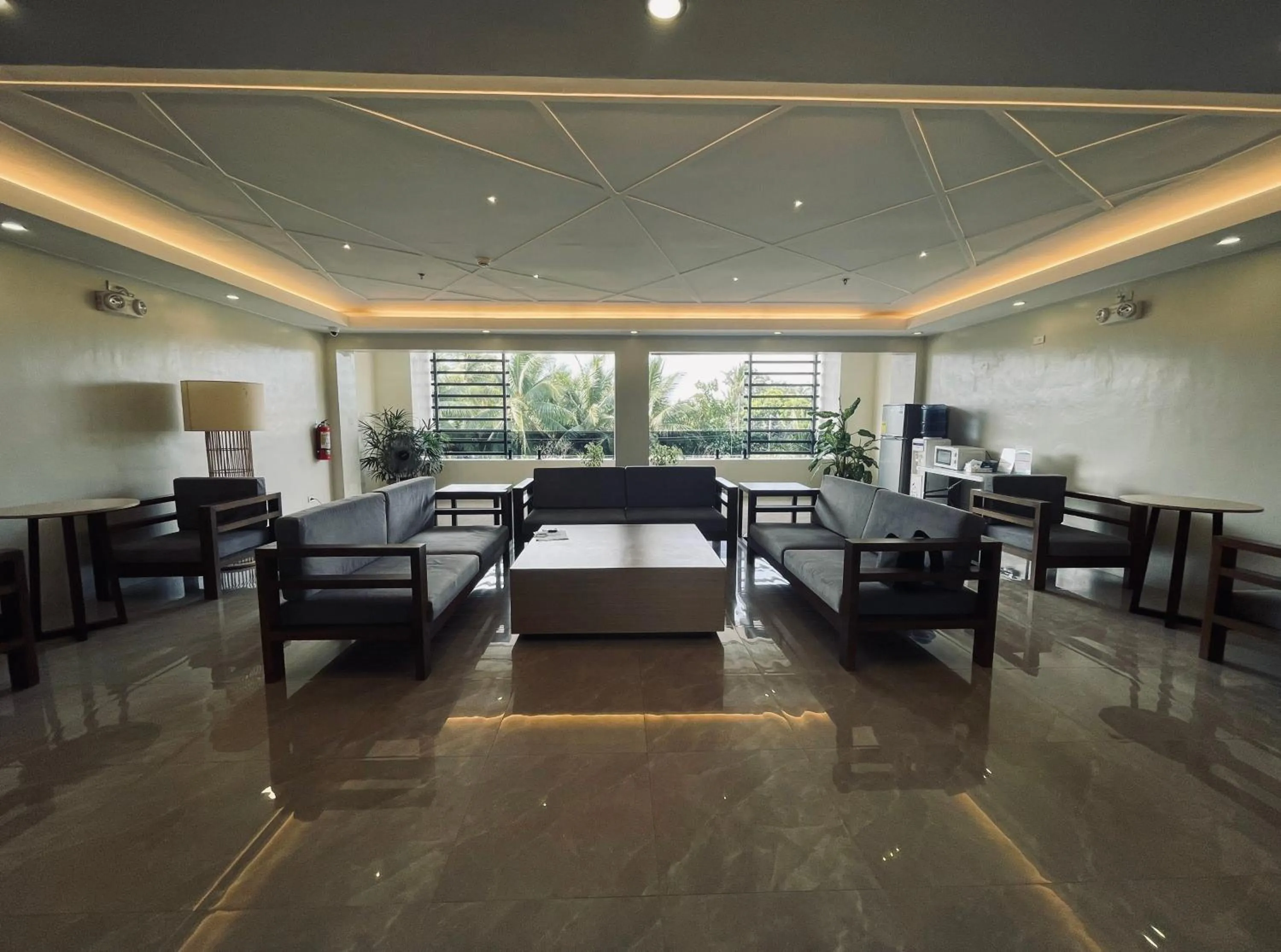 Property building in Daraga Tourist Inn