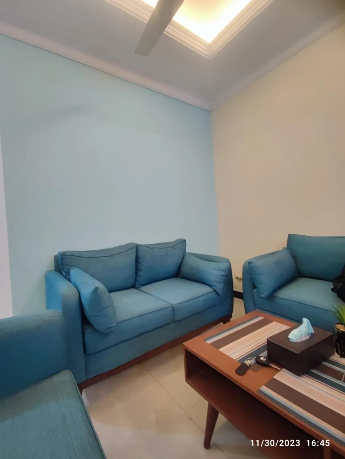 Living room in Holidazzle Lodge Islamabad