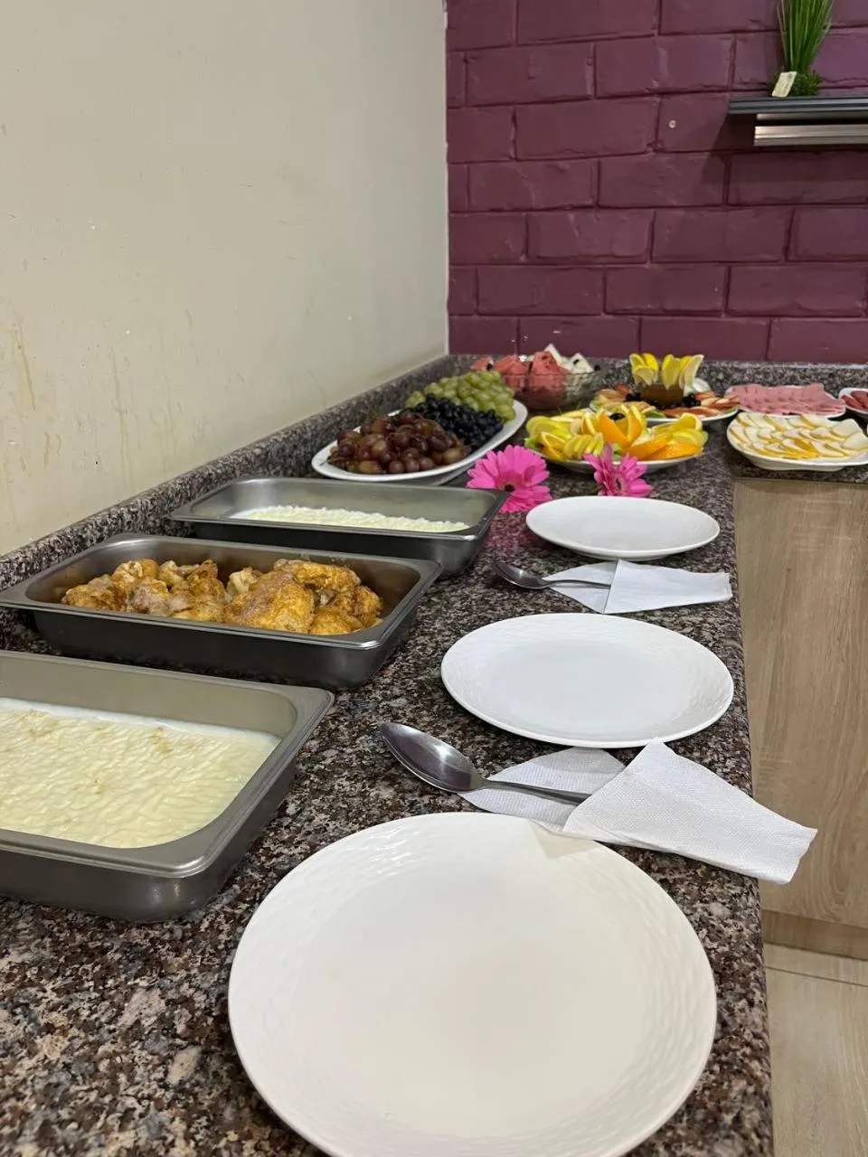 Food in AL ARDA HYATT