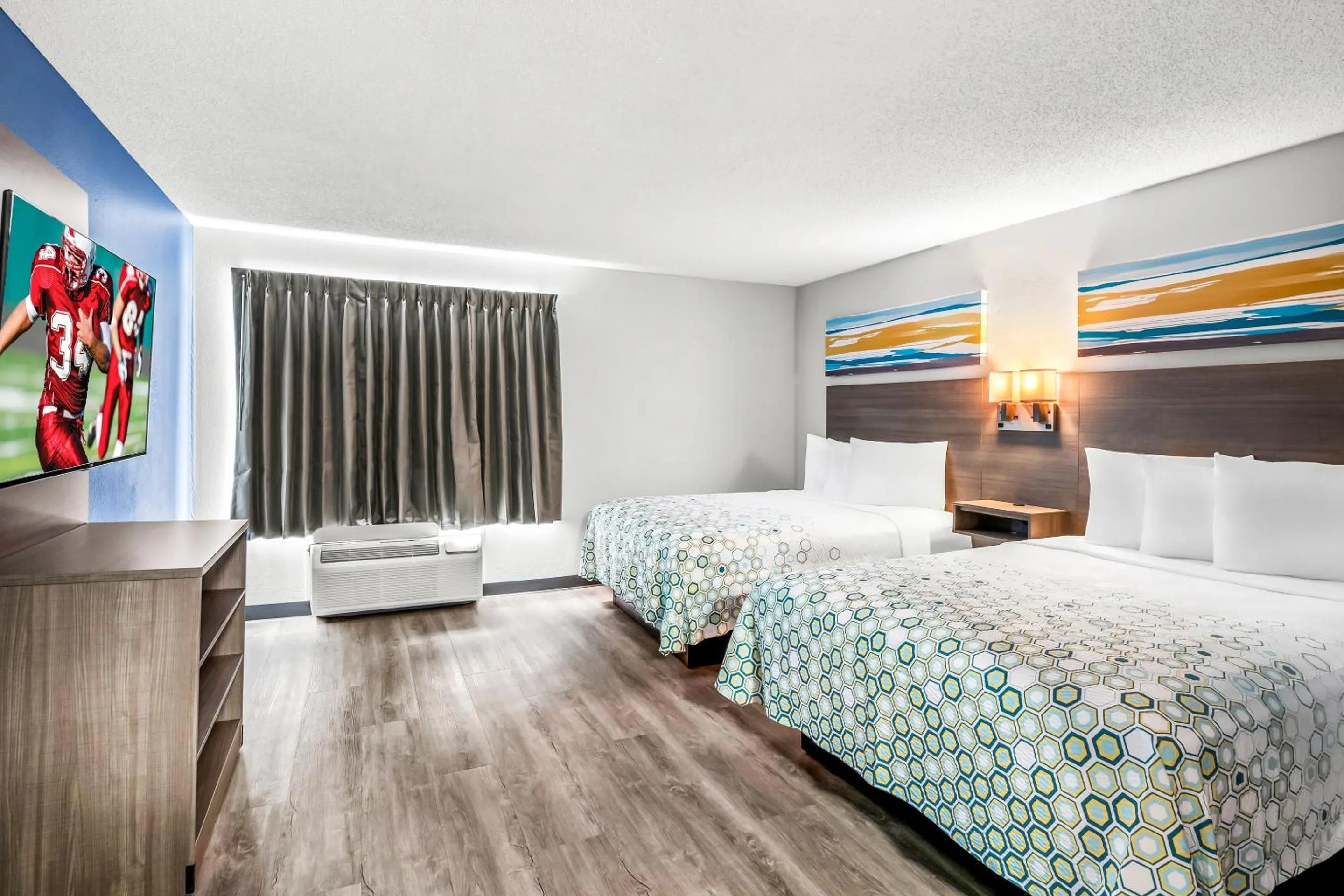 Photo of the whole room, Bed in HomeTowne Studios by Red Roof Southfield