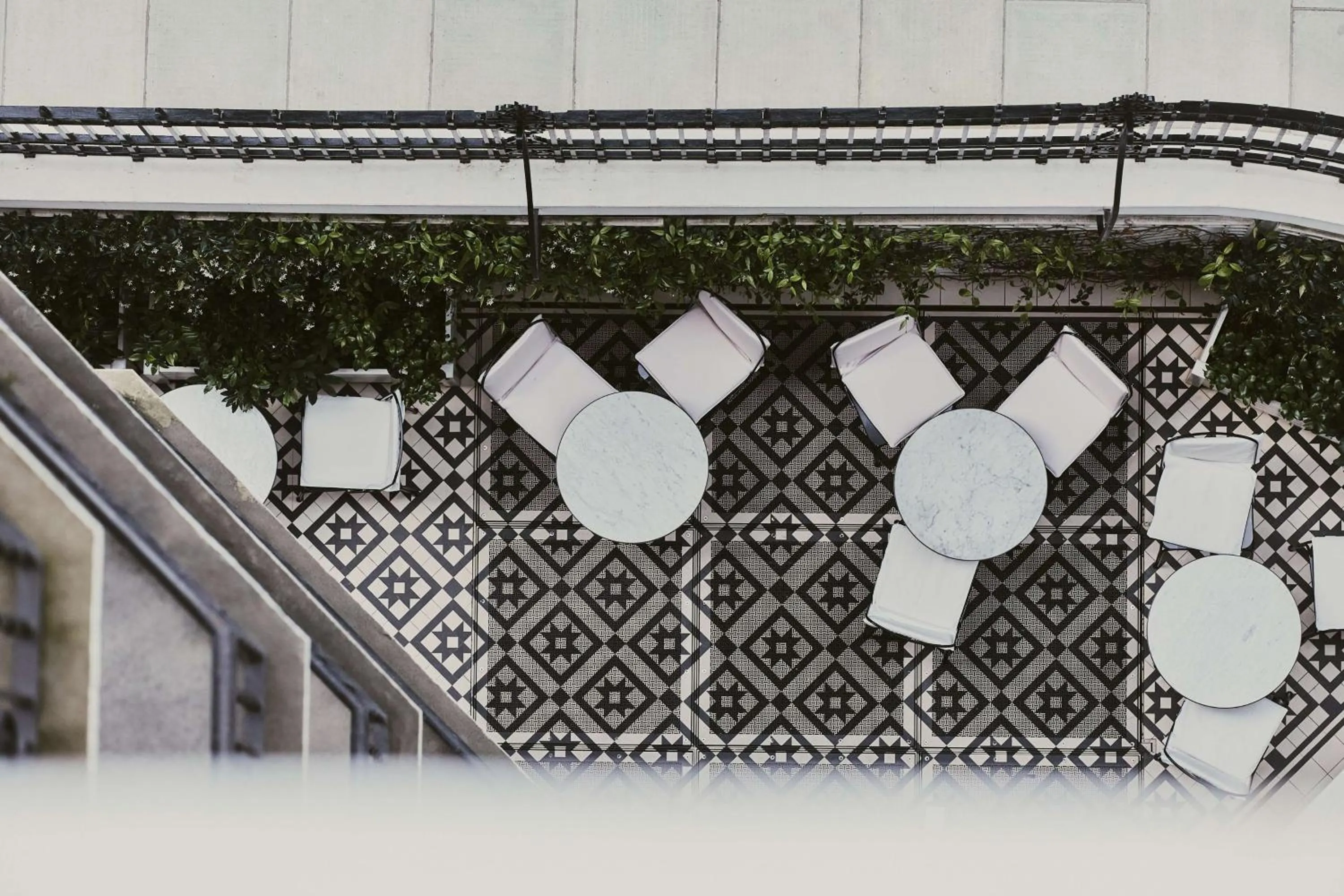 Lounge or bar in At Sloane