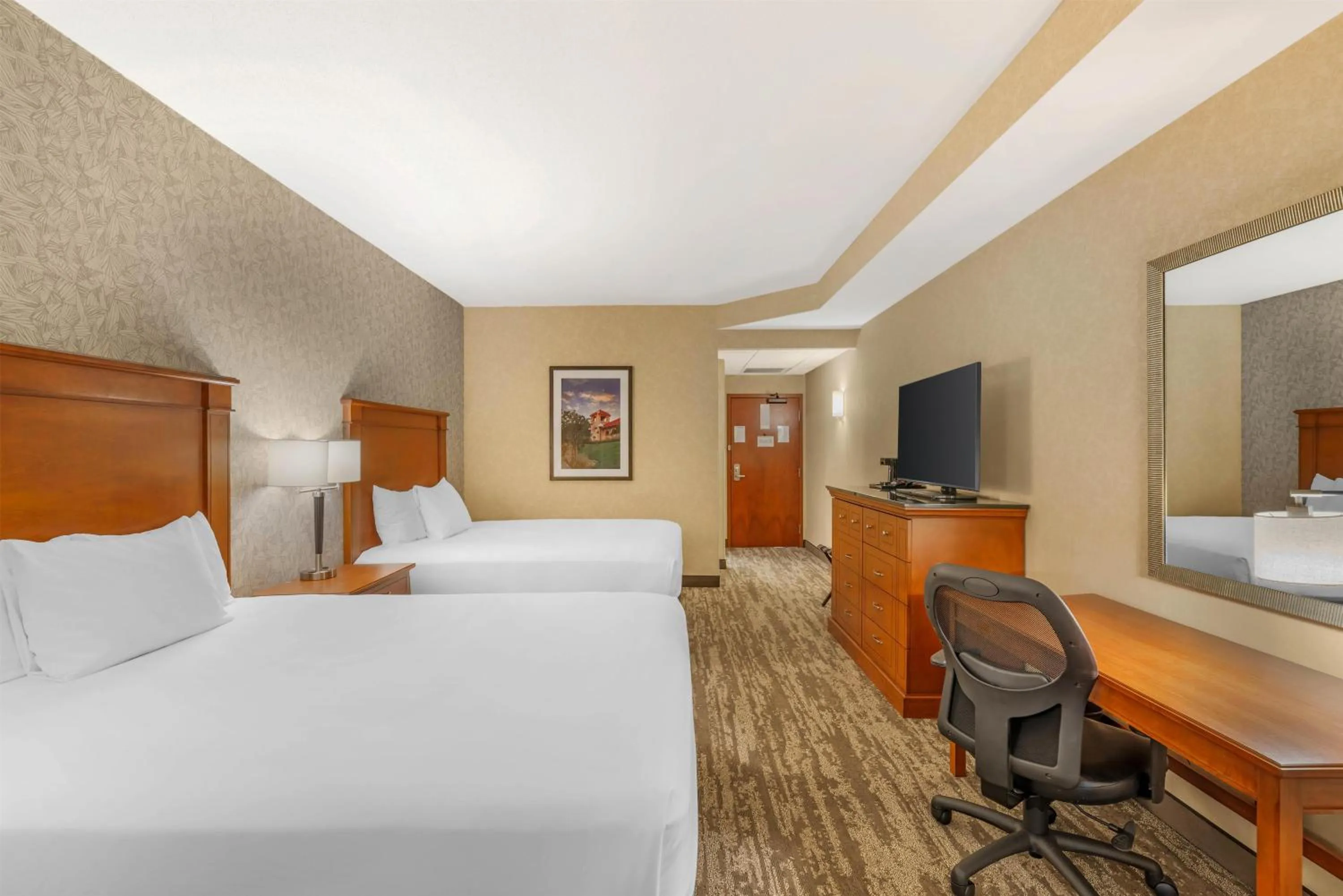 Bedroom, Bed in Drury Plaza Hotel St Louis Brentwood