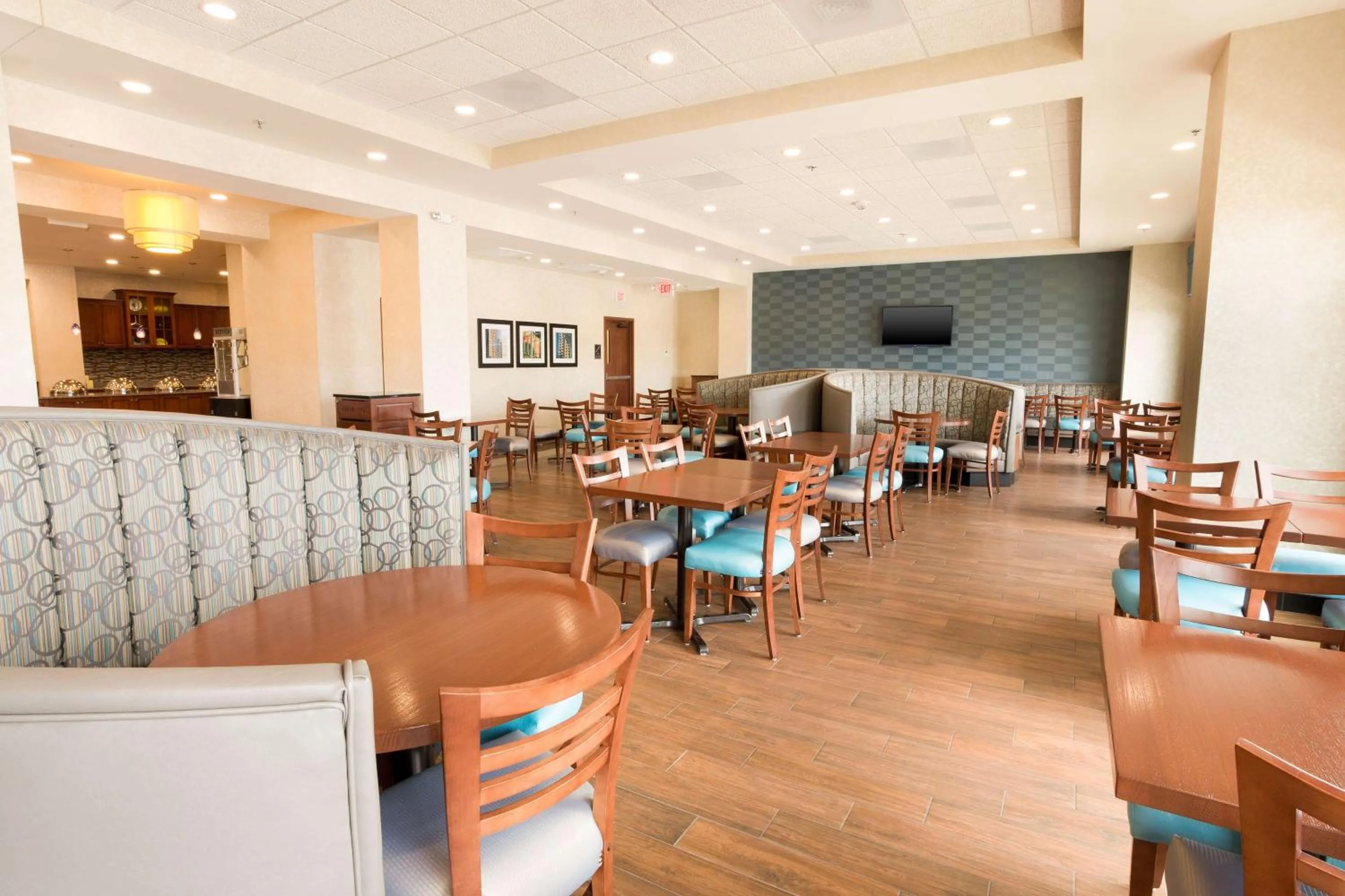 Restaurant/places to eat in Drury Inn & Suites St. Louis Brentwood