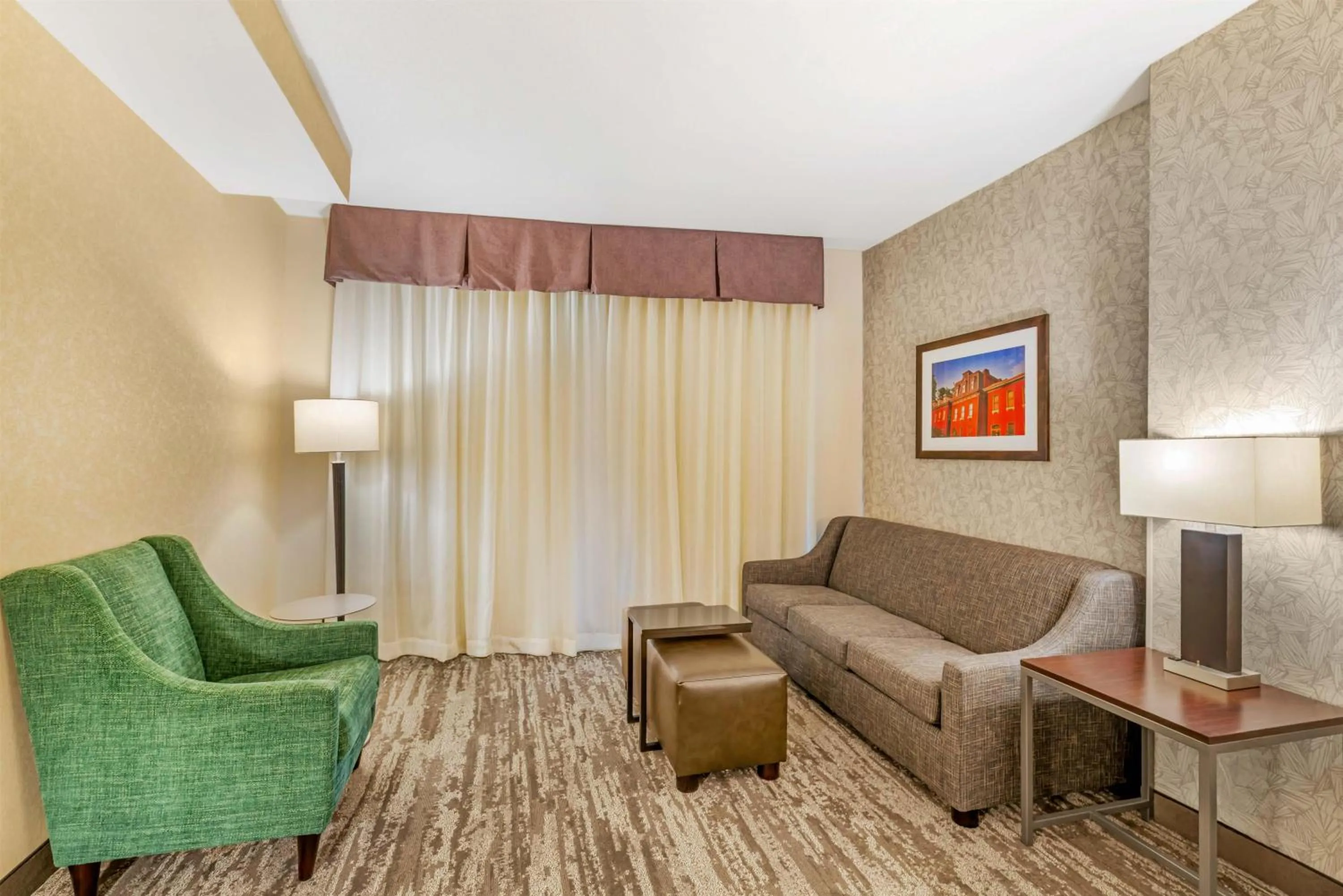 Bedroom in Drury Plaza Hotel St Louis Brentwood