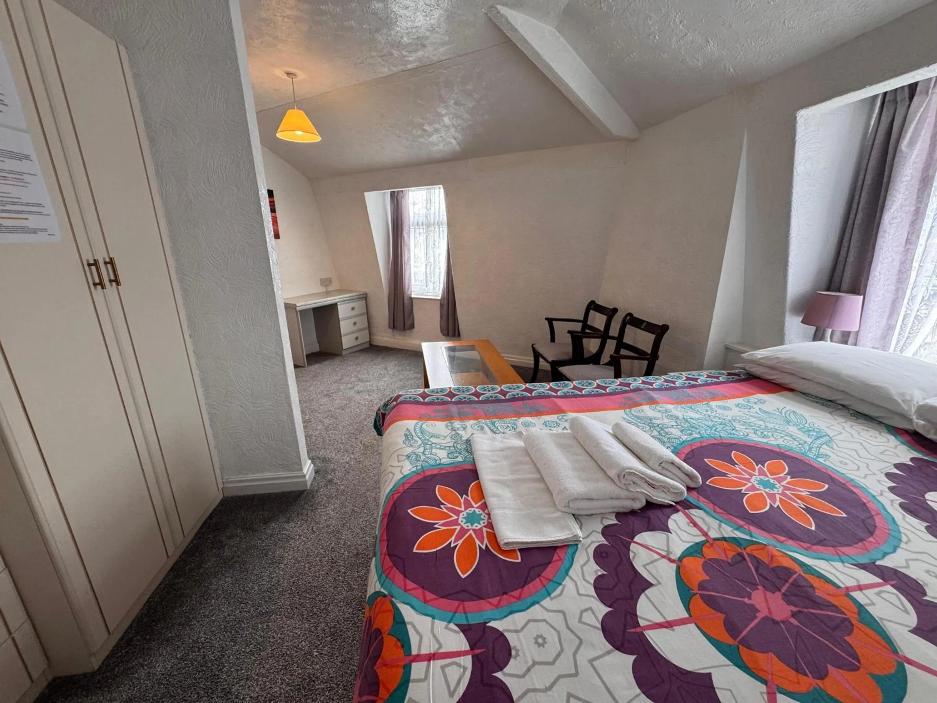 Bedroom, Bed in OYO Delton Hotel Blackpool Pleasure Beach