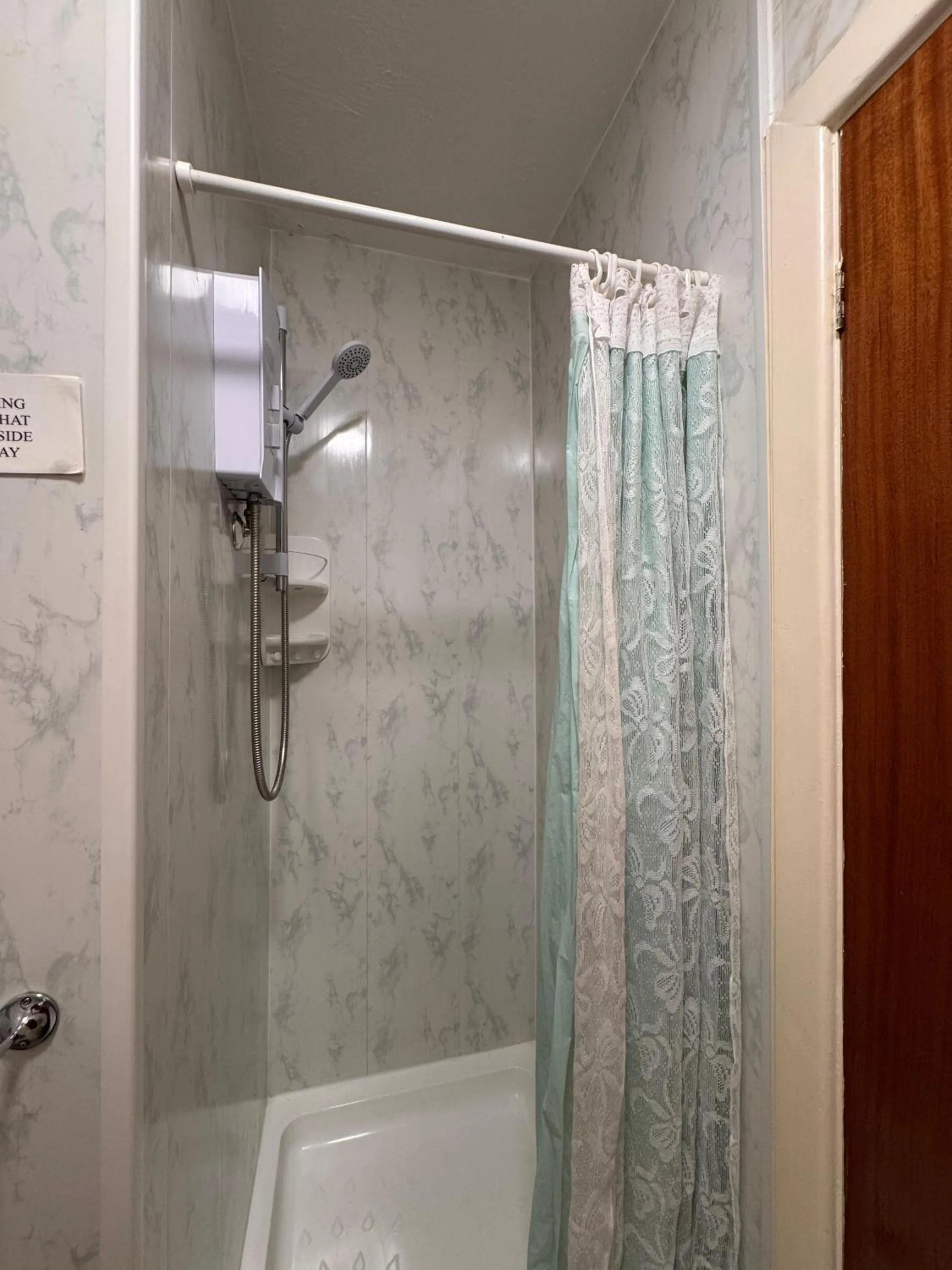 Bathroom in OYO Delton Hotel Blackpool Pleasure Beach