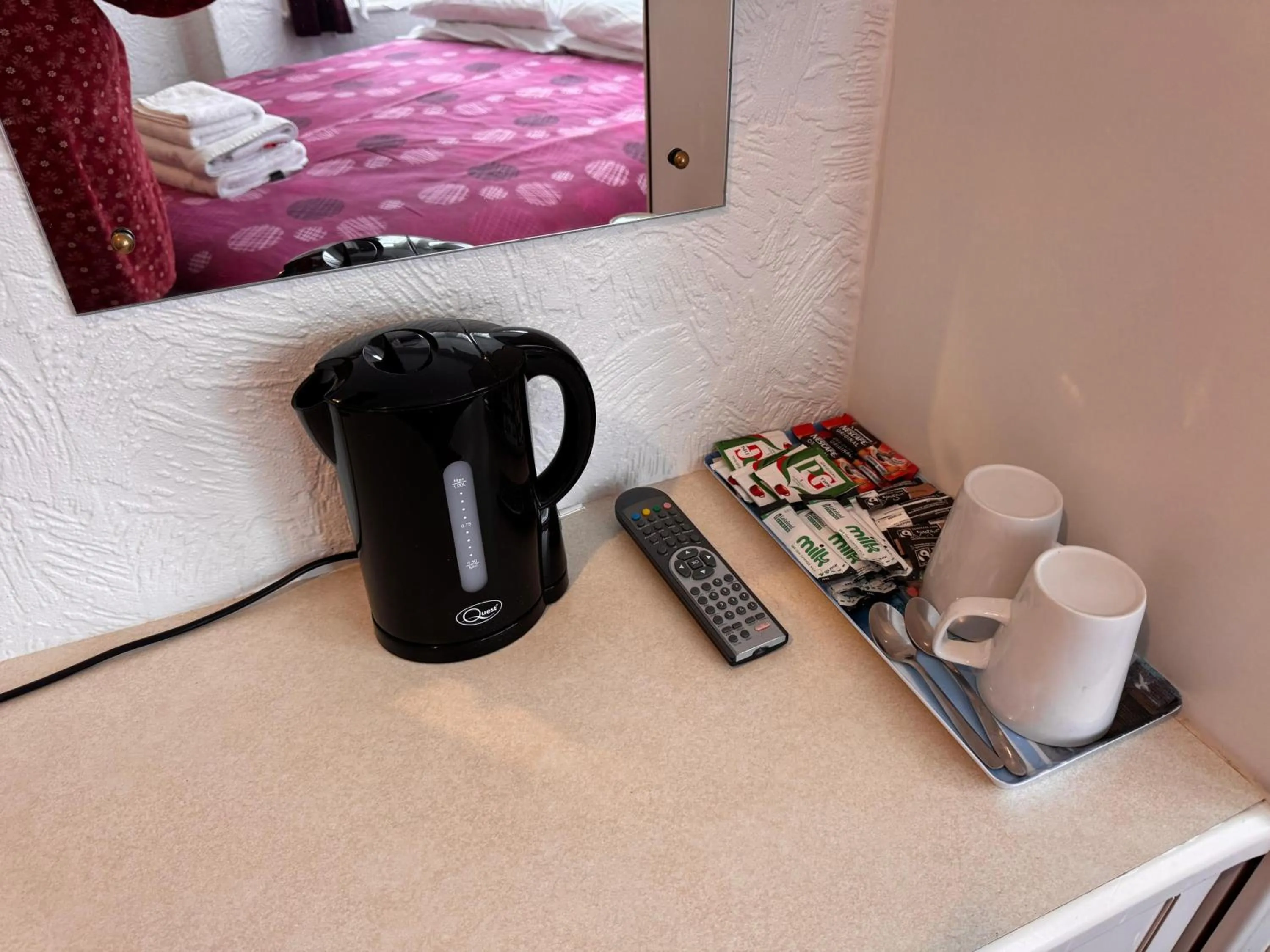 Coffee/tea facilities in OYO Delton Hotel Blackpool Pleasure Beach