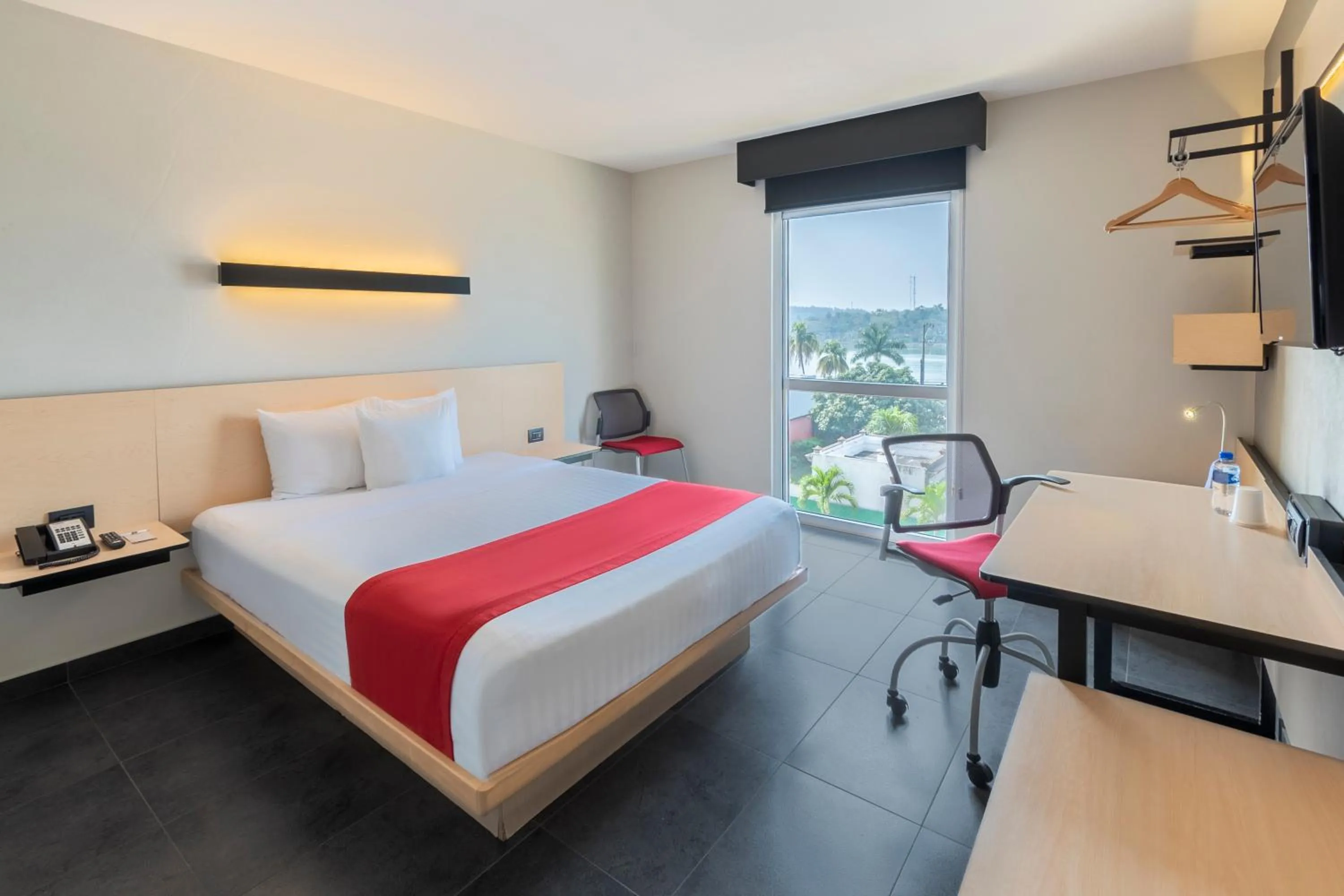 Bedroom, Bed in City Express by Marriott Paraiso