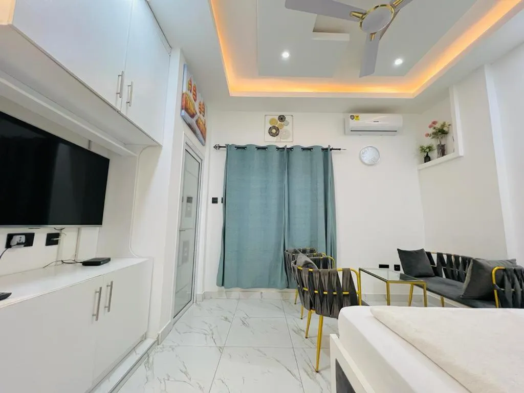 Seating area in Kamara Lakeview Hotel