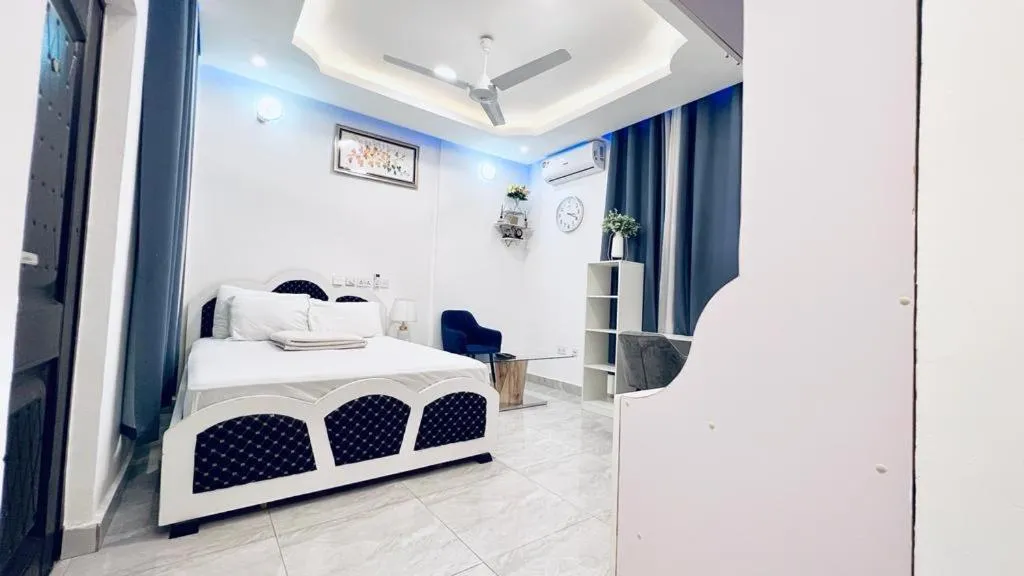 Bed in Kamara Lakeview Hotel