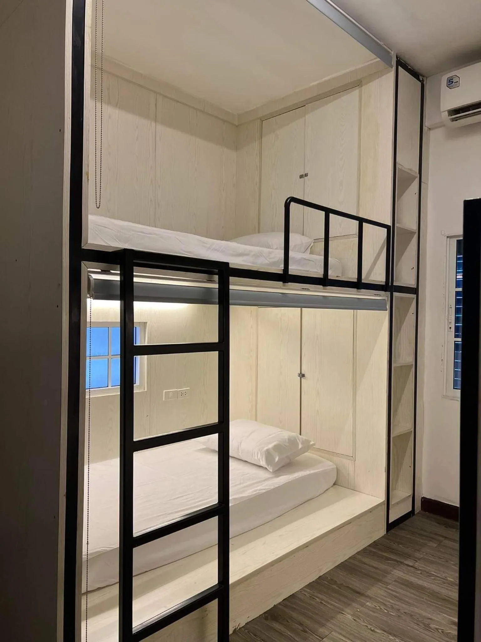 bunk bed, Bed in Comfy Crib Hostel