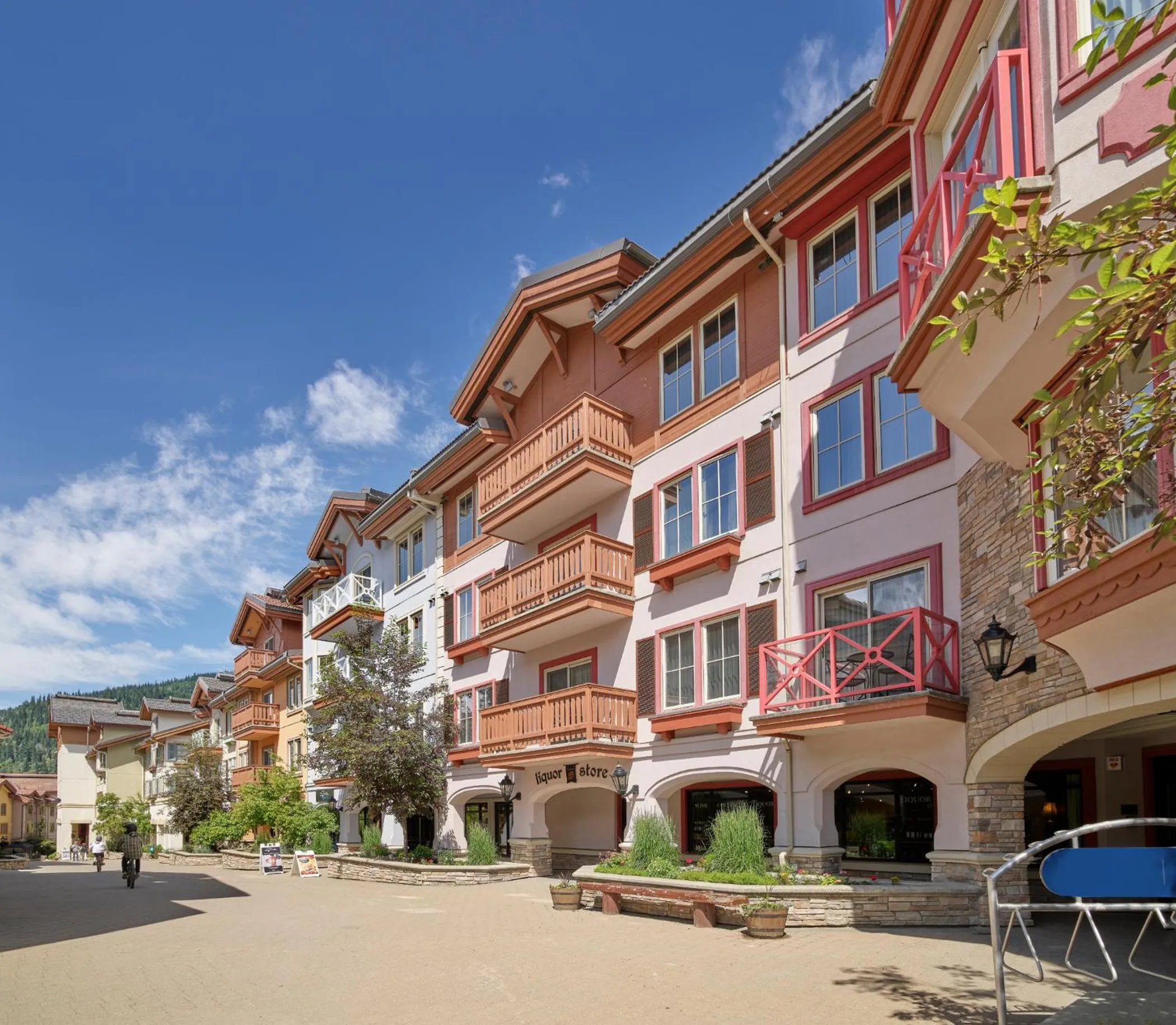 Facade/entrance in Residences at the Sun Peaks Grand