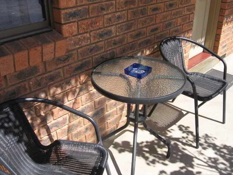 Barrass's John Bright Motor Inn