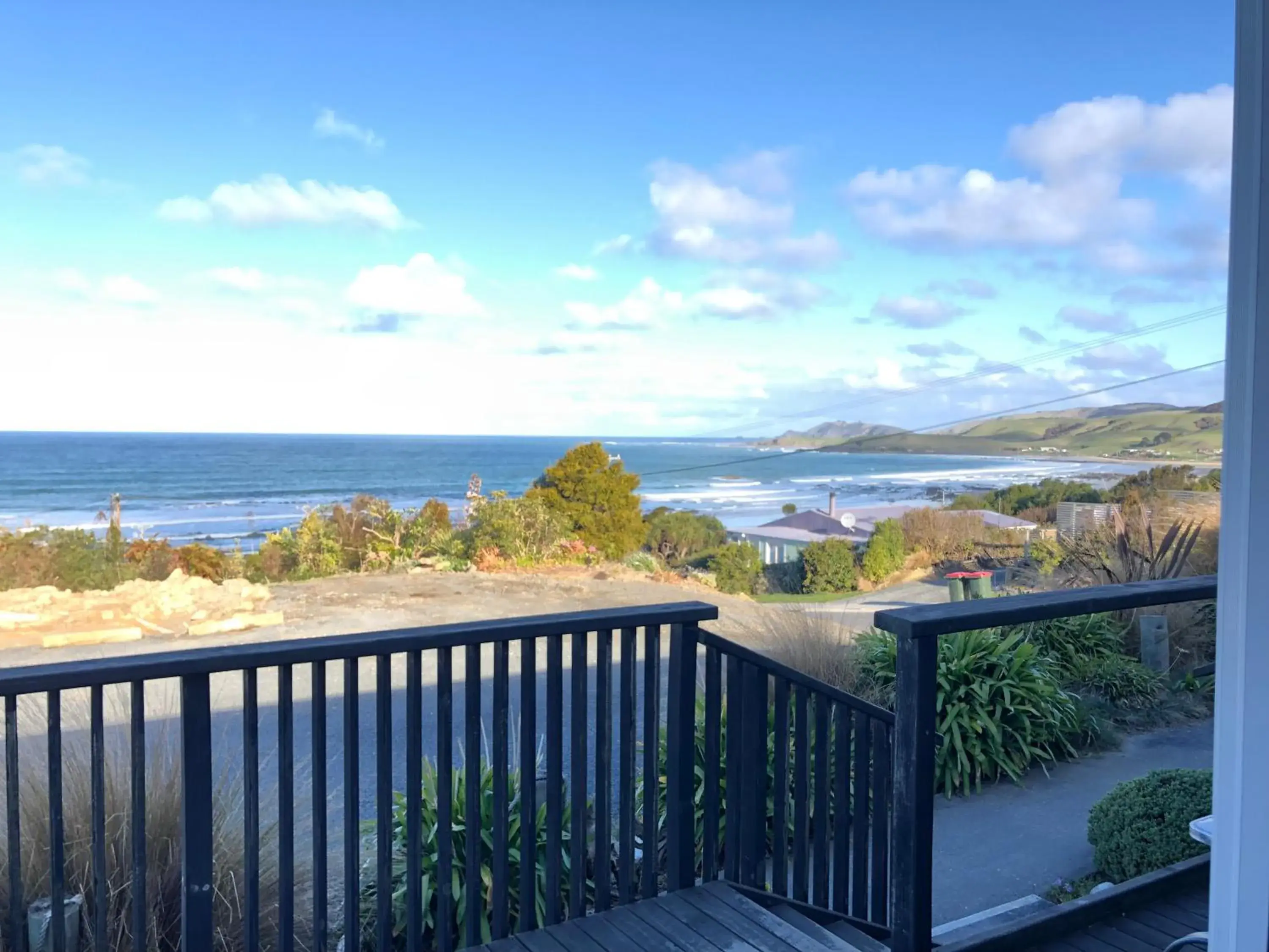 Family Room with Sea View in Nugget View Kaka Point Motels Family Room with Sea View in Nugget View Kaka Point Motels