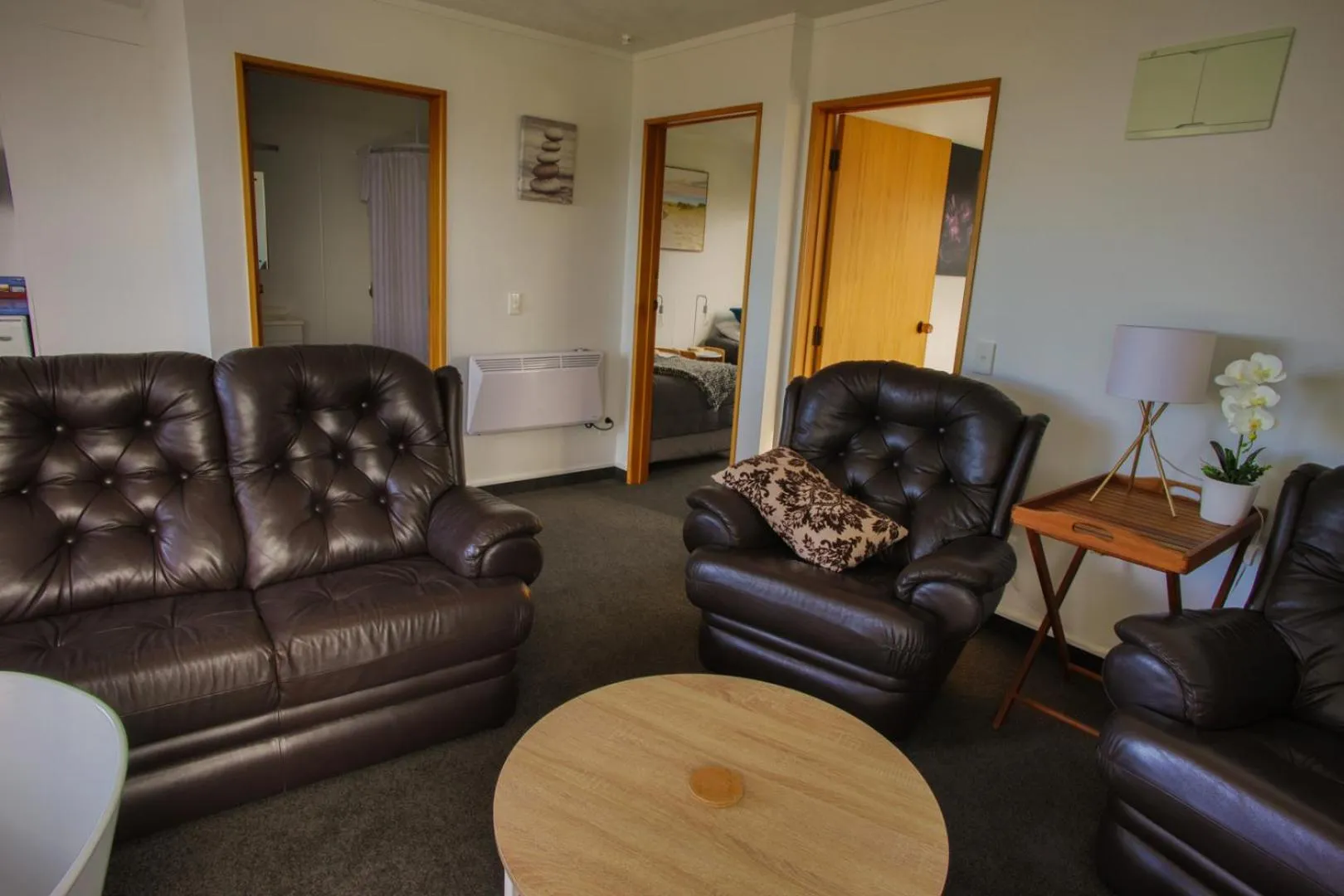 Seating area in Kaka Point Motels