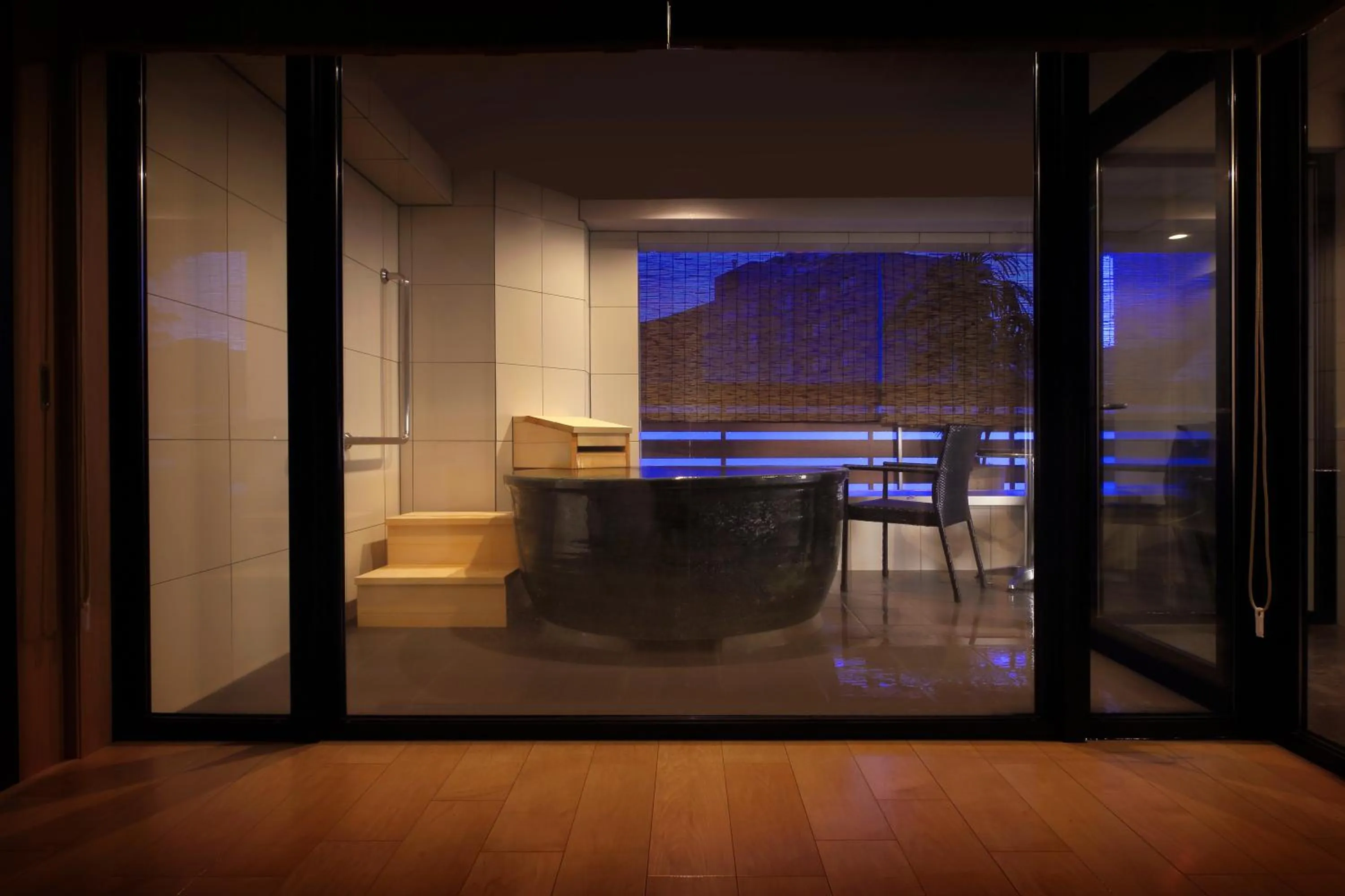 Photo of the whole room in Kami no yama Azumaya