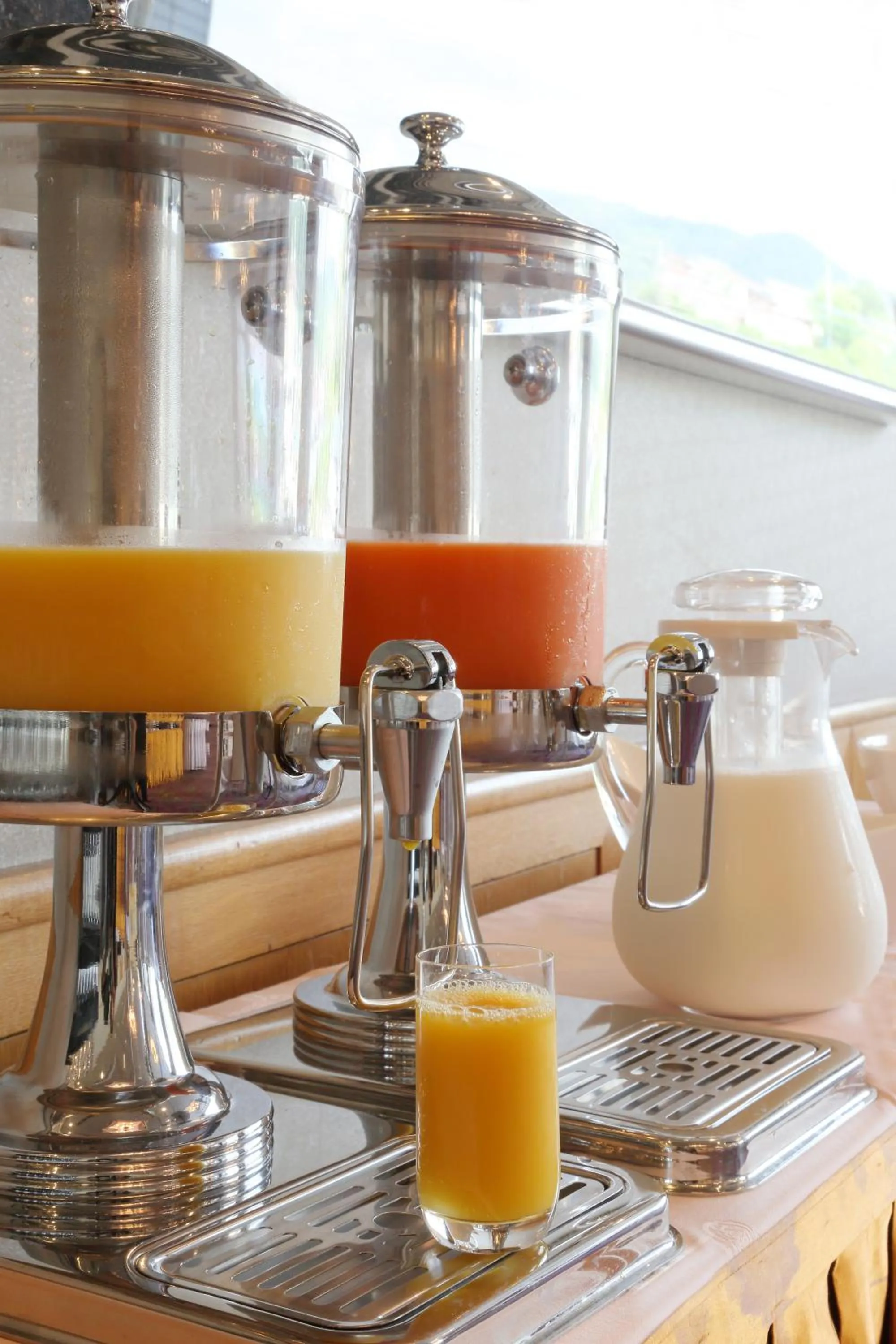 Food and drinks in Kami no yama Azumaya