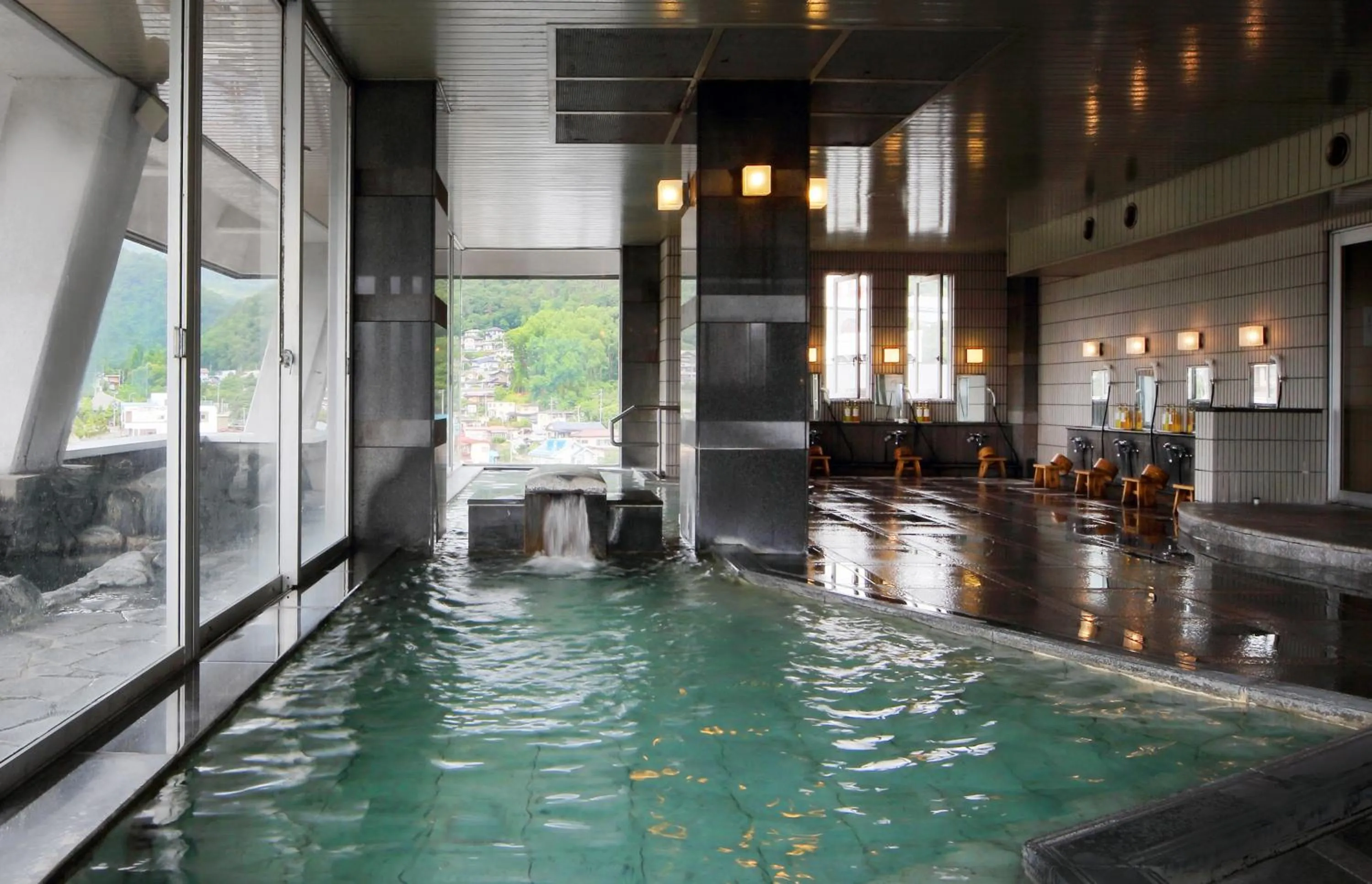 Hot Spring Bath in Kami no yama Azumaya