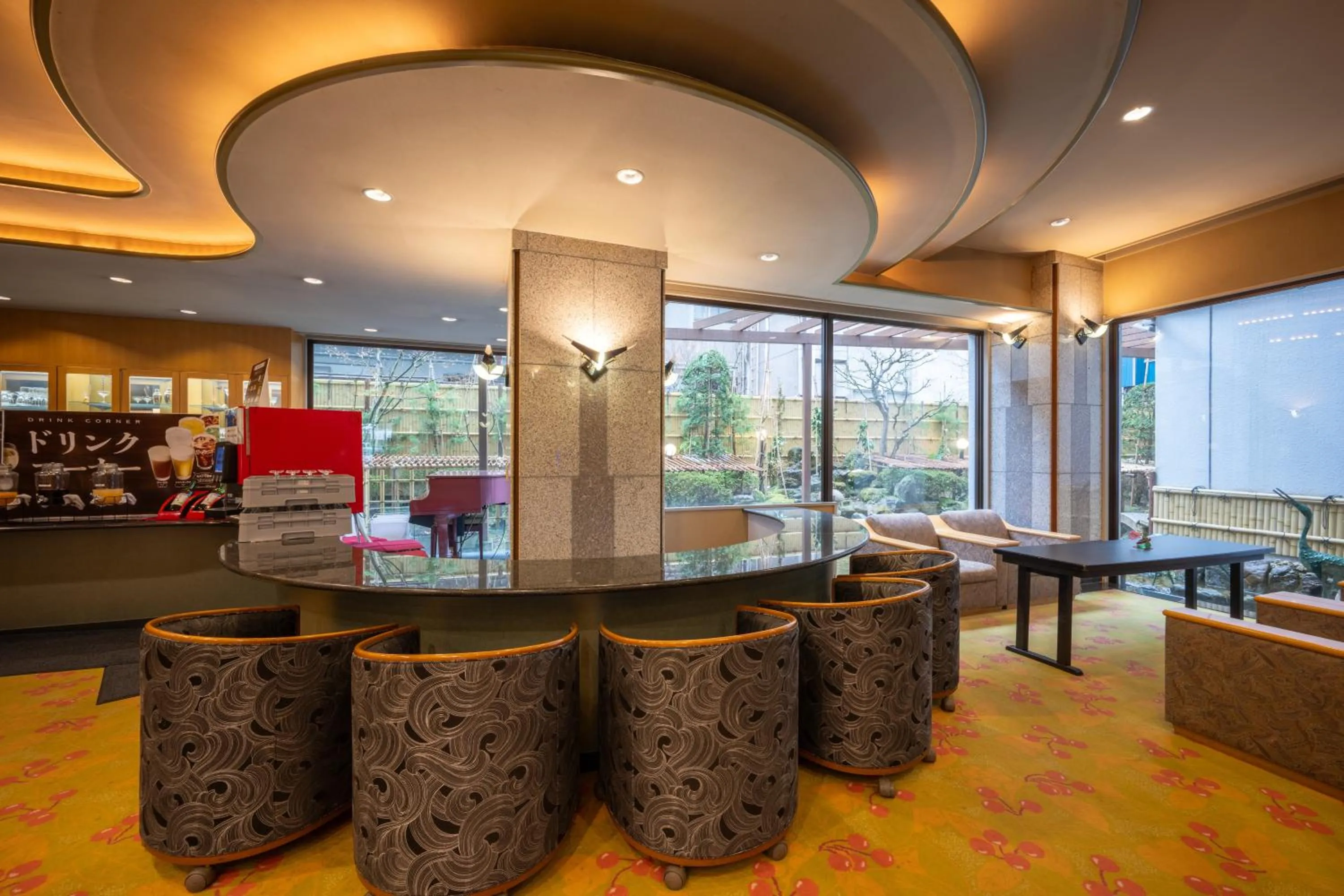 Communal lounge/ TV room in Kami no yama Azumaya