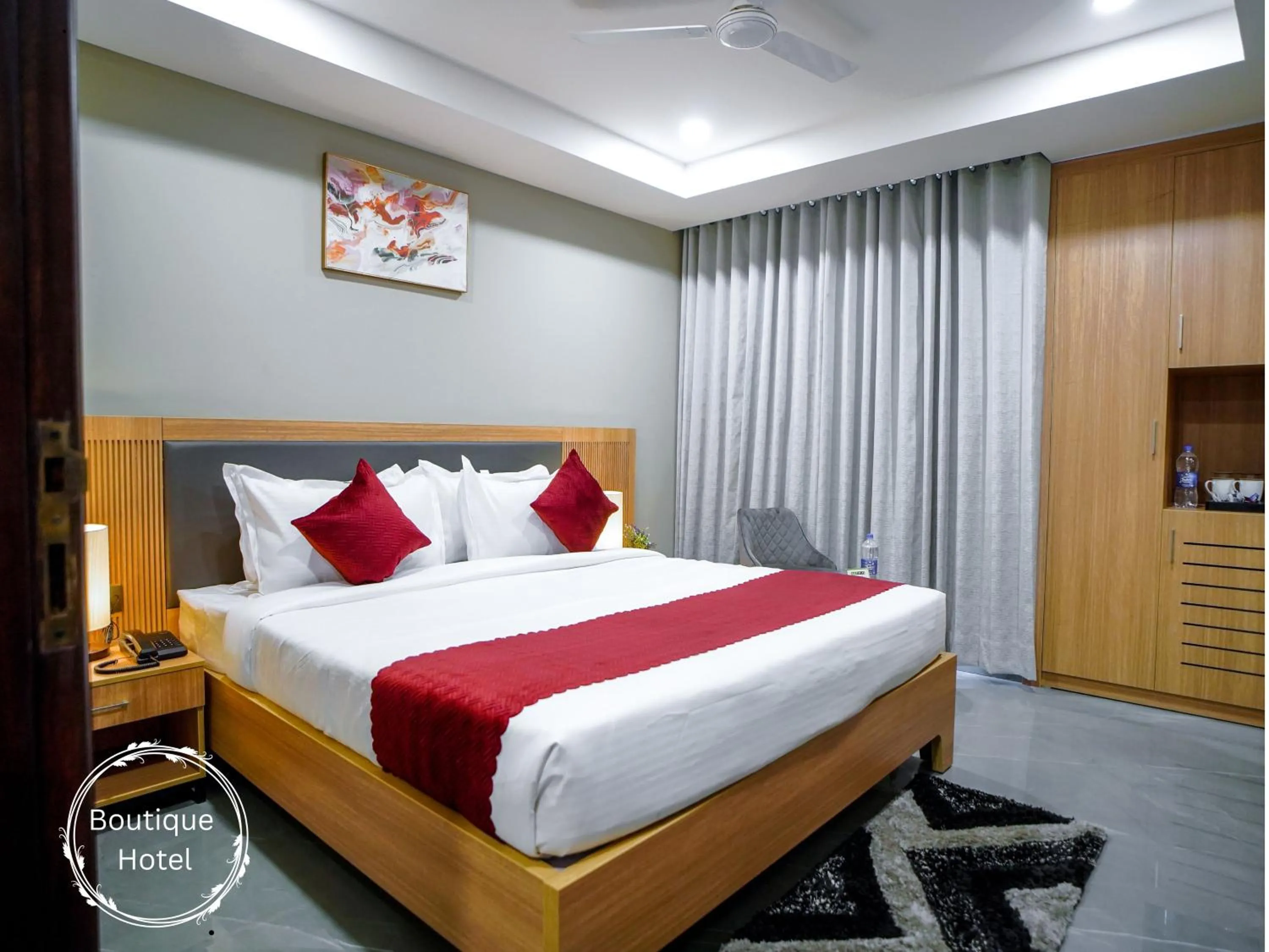 Bed in Saltstayz Select - Golf Course Road & Sector 57