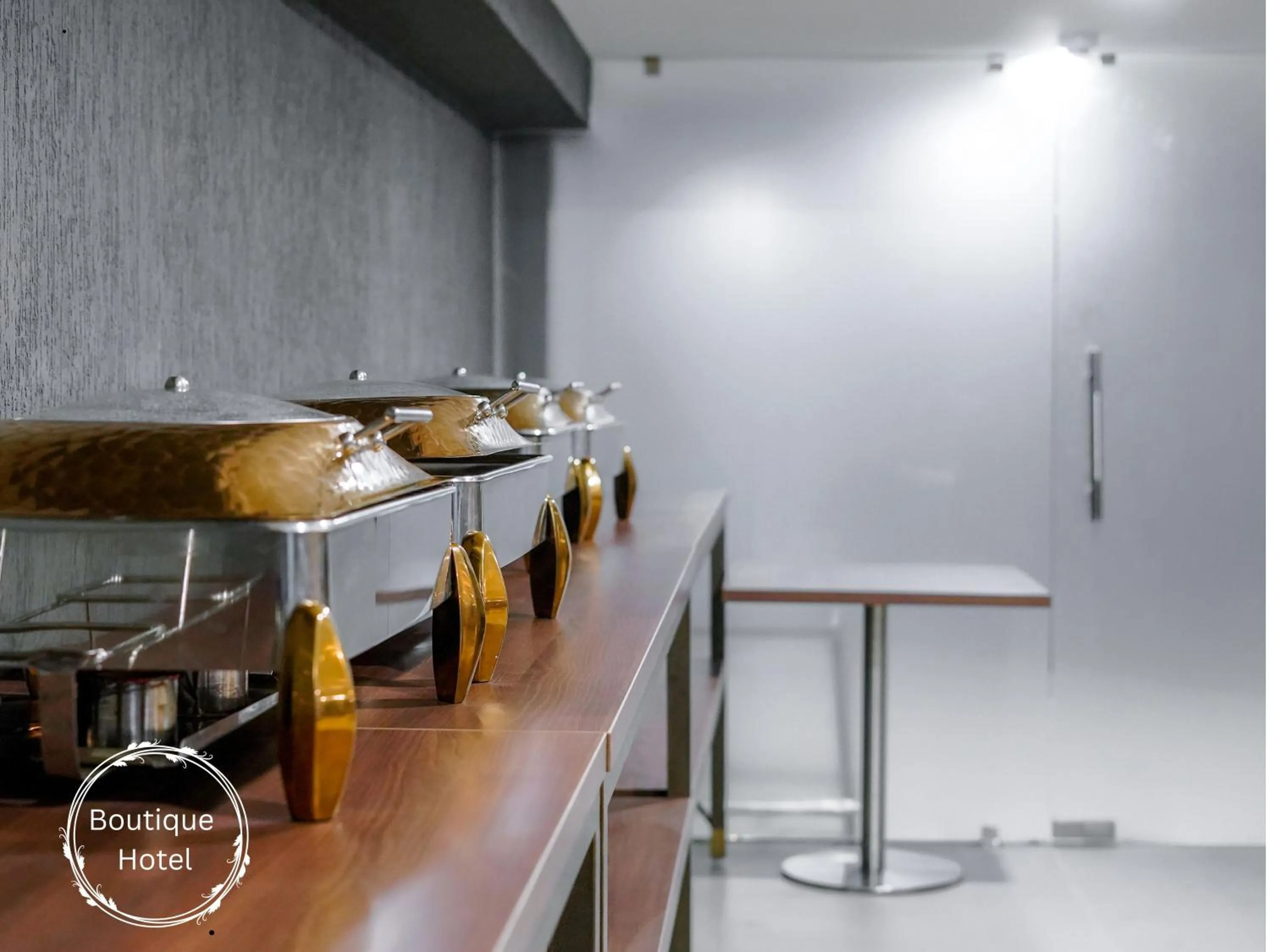 Restaurant/places to eat in Saltstayz Select - Golf Course Road & Sector 57