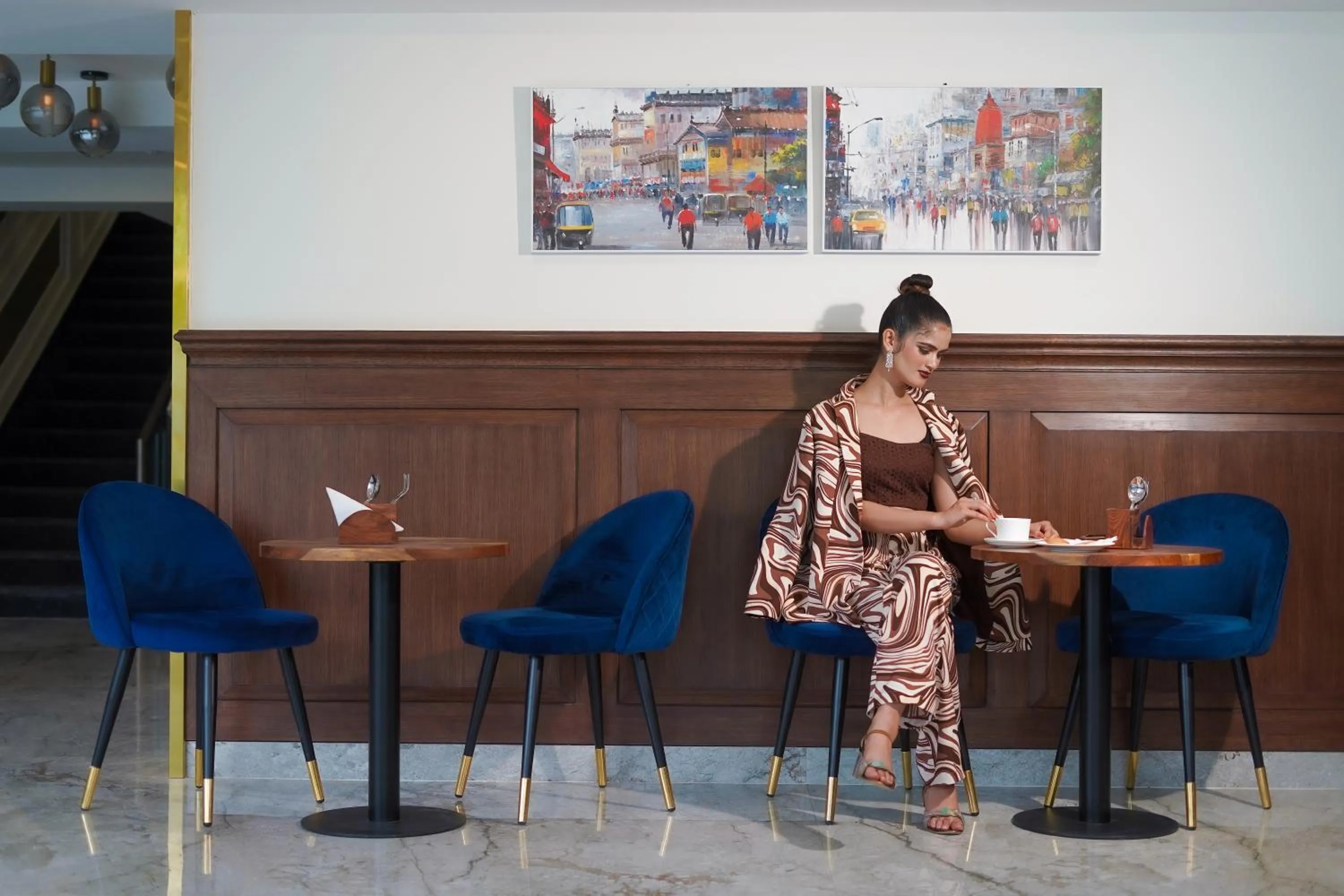 People in Saltstayz Select - Golf Course Road & Sector 57