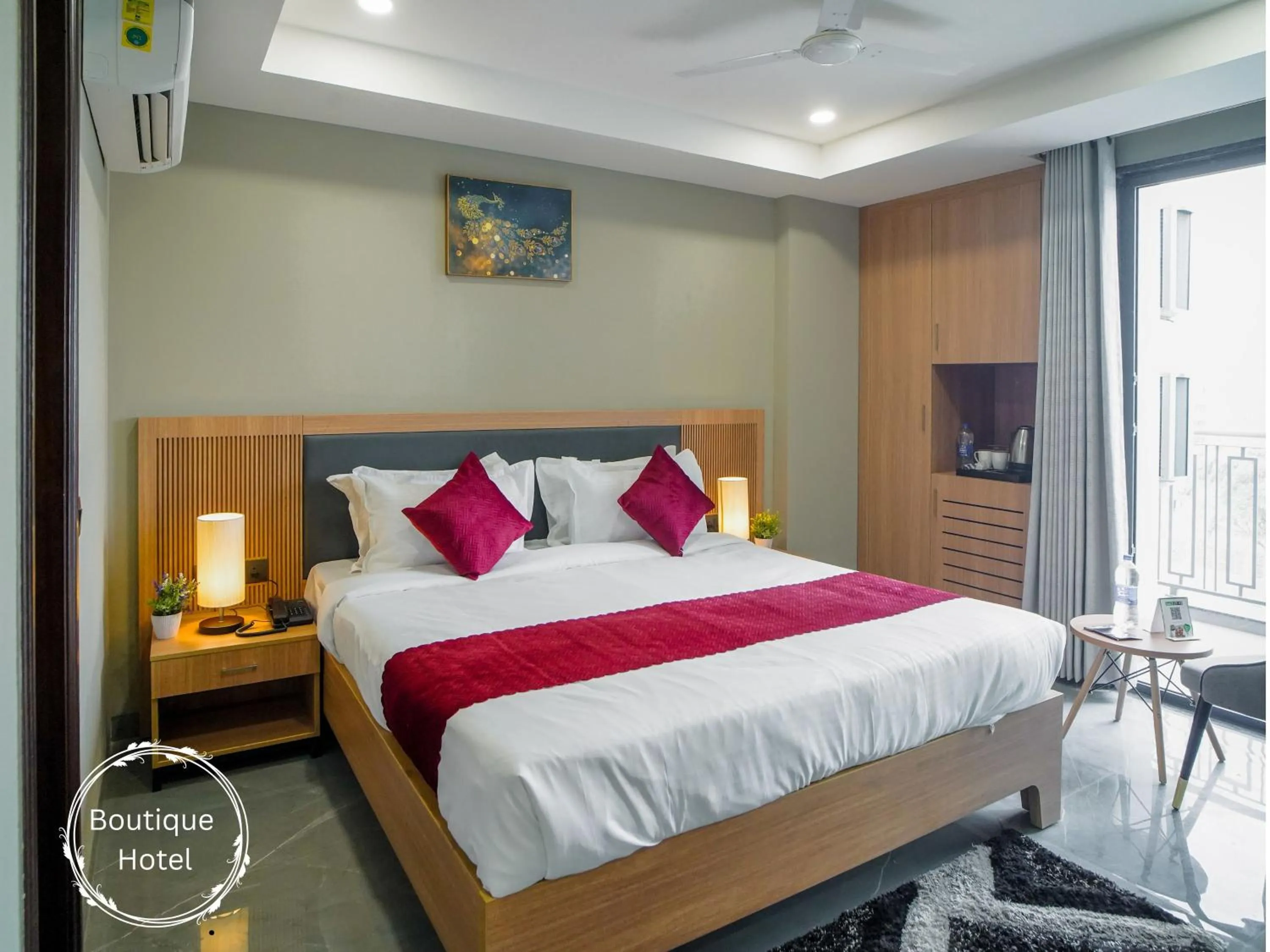 TV and multimedia, Bed in Saltstayz Select - Golf Course Road & Sector 57