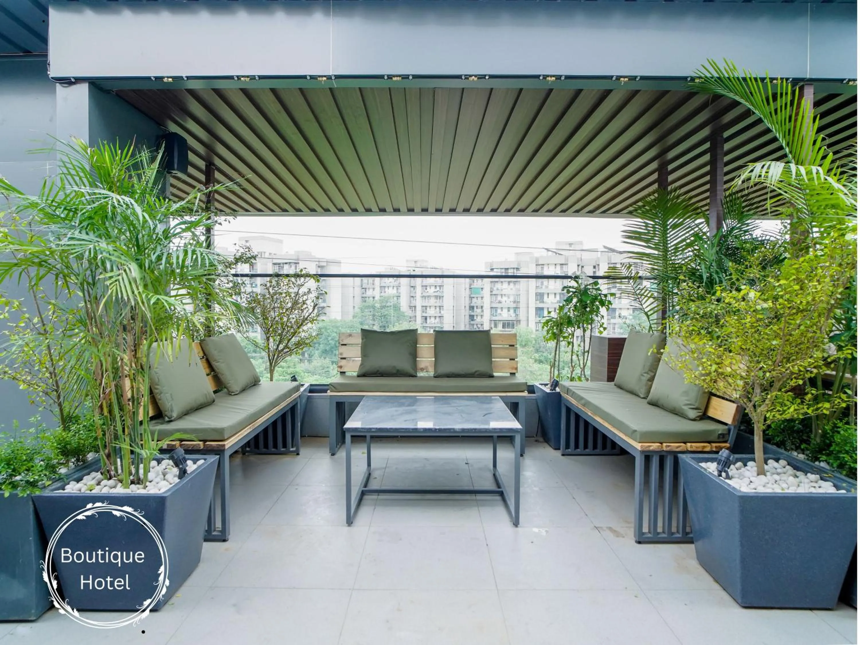 Patio in Saltstayz Select - Golf Course Road & Sector 57