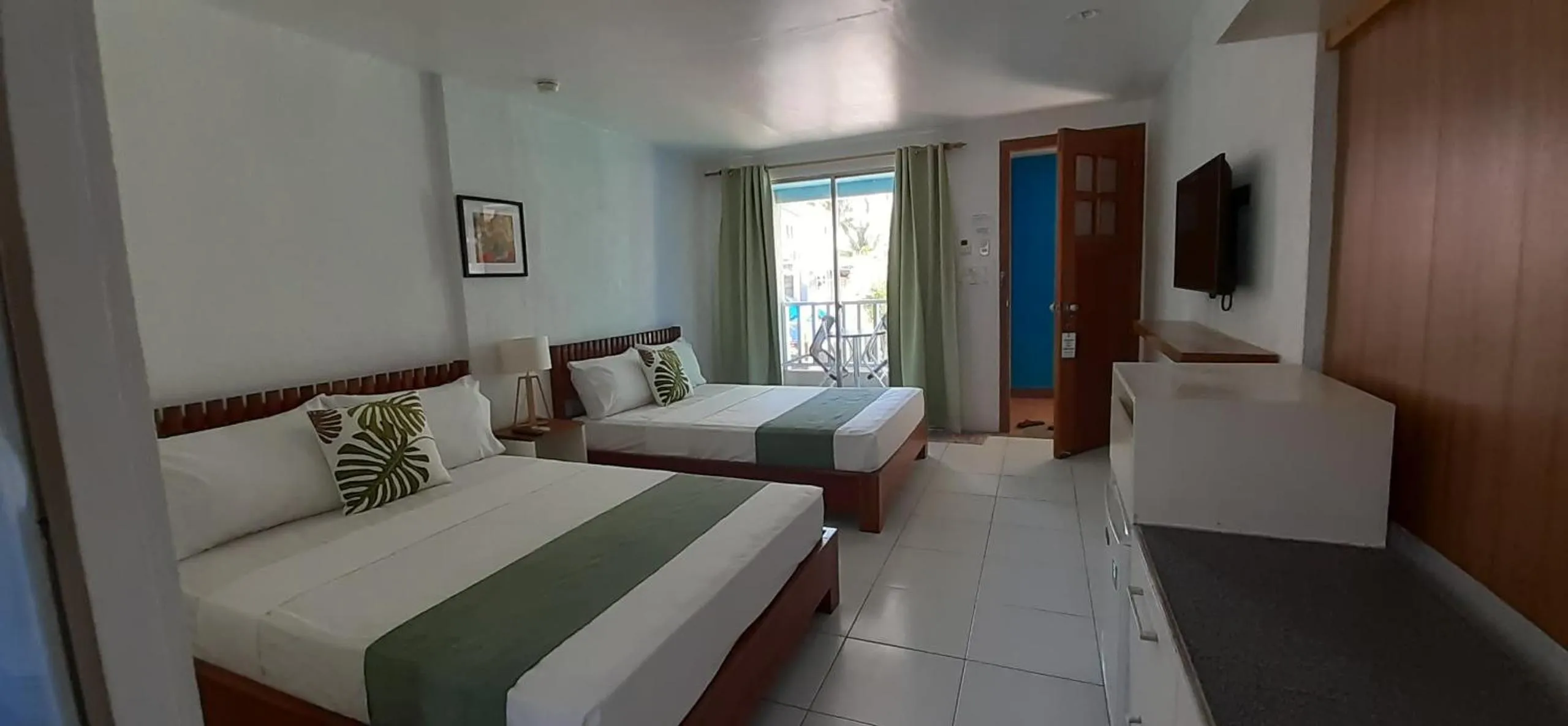 Photo of the whole room, Bed in MR Holidays Hotel