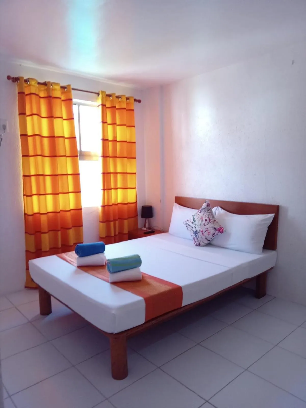 Property building, Bed in MR Holidays Hotel