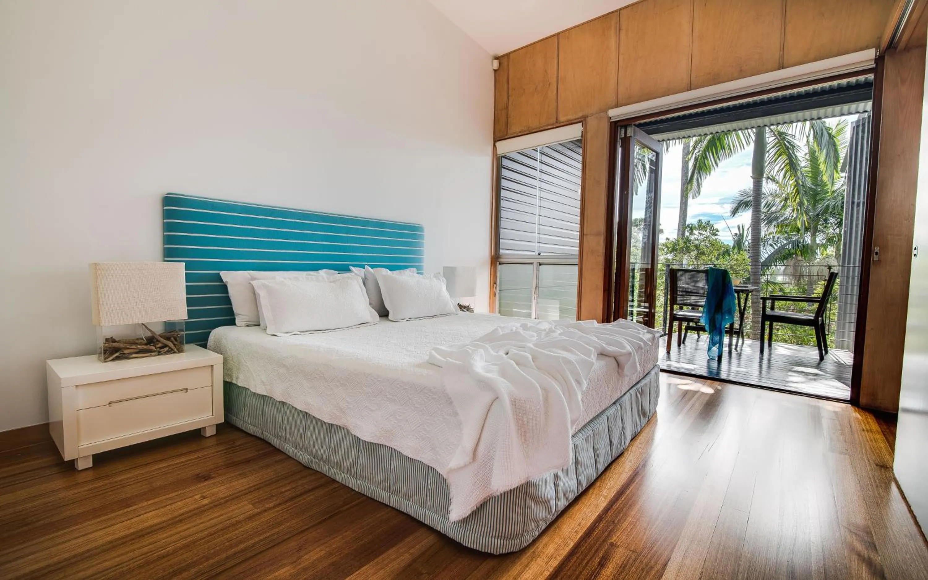 Balcony/Terrace, Bed in Noosa Residences