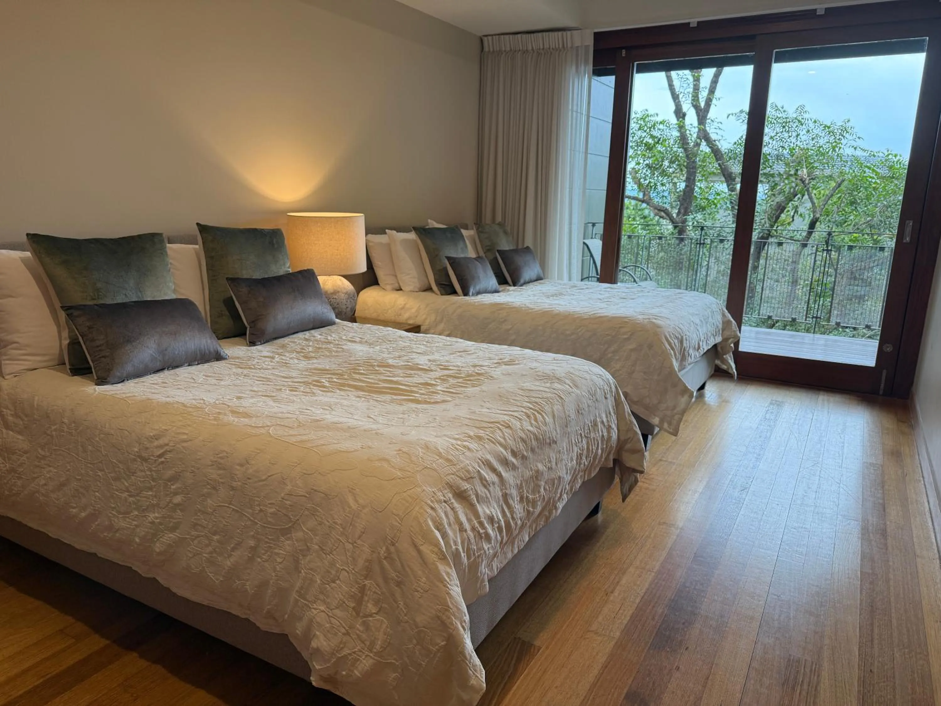 Bedroom, Bed in Noosa Residences