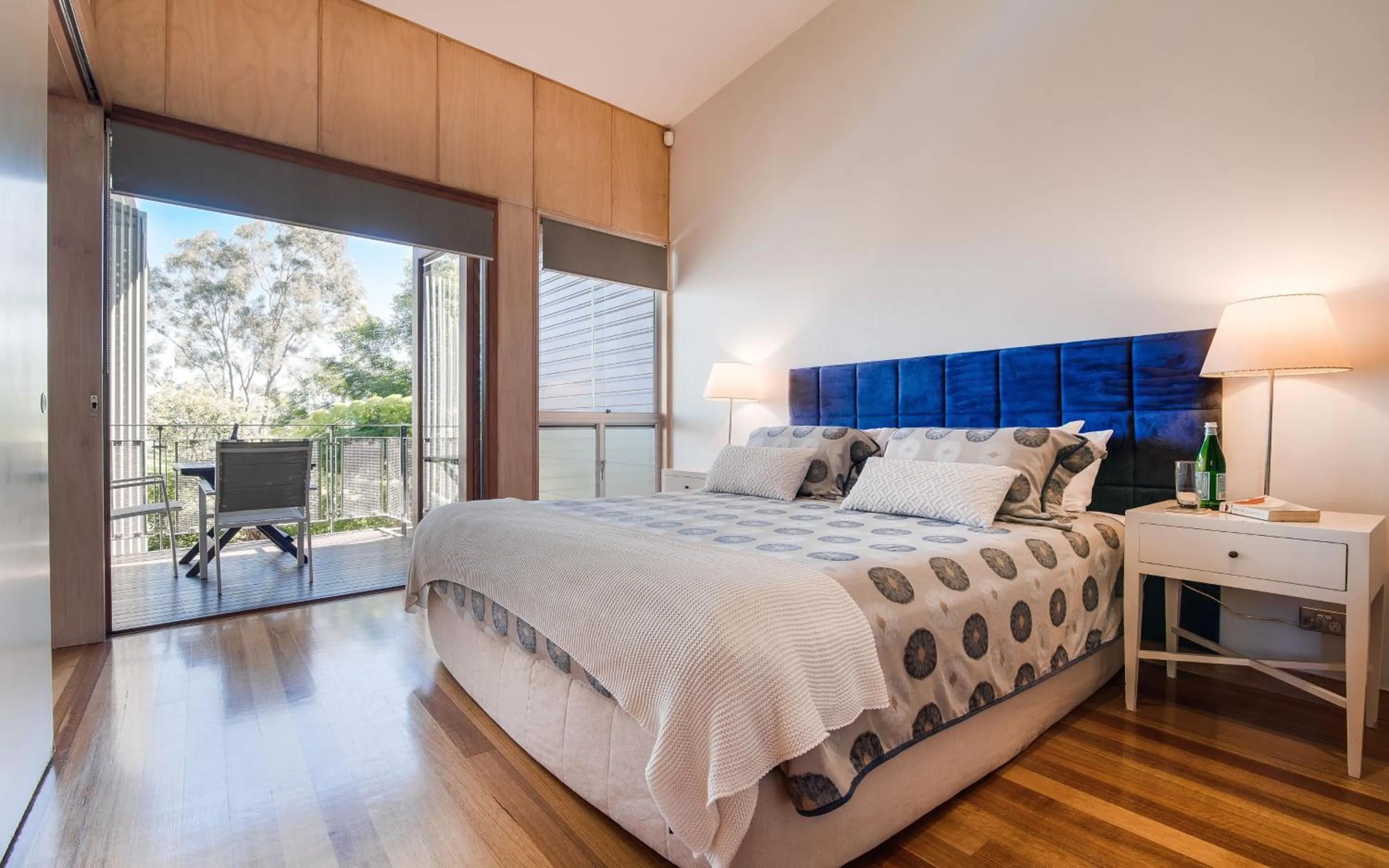Balcony/Terrace, Bed in Noosa Residences