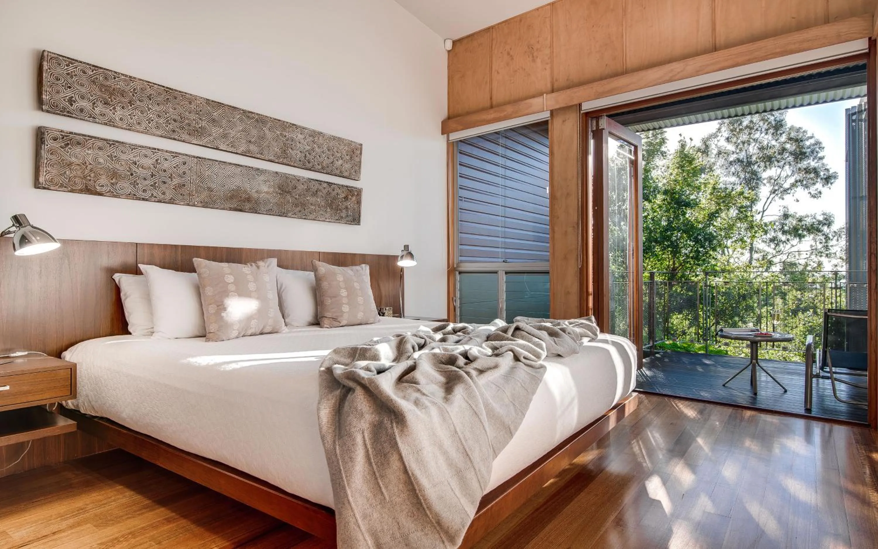Balcony/Terrace, Bed in Noosa Residences