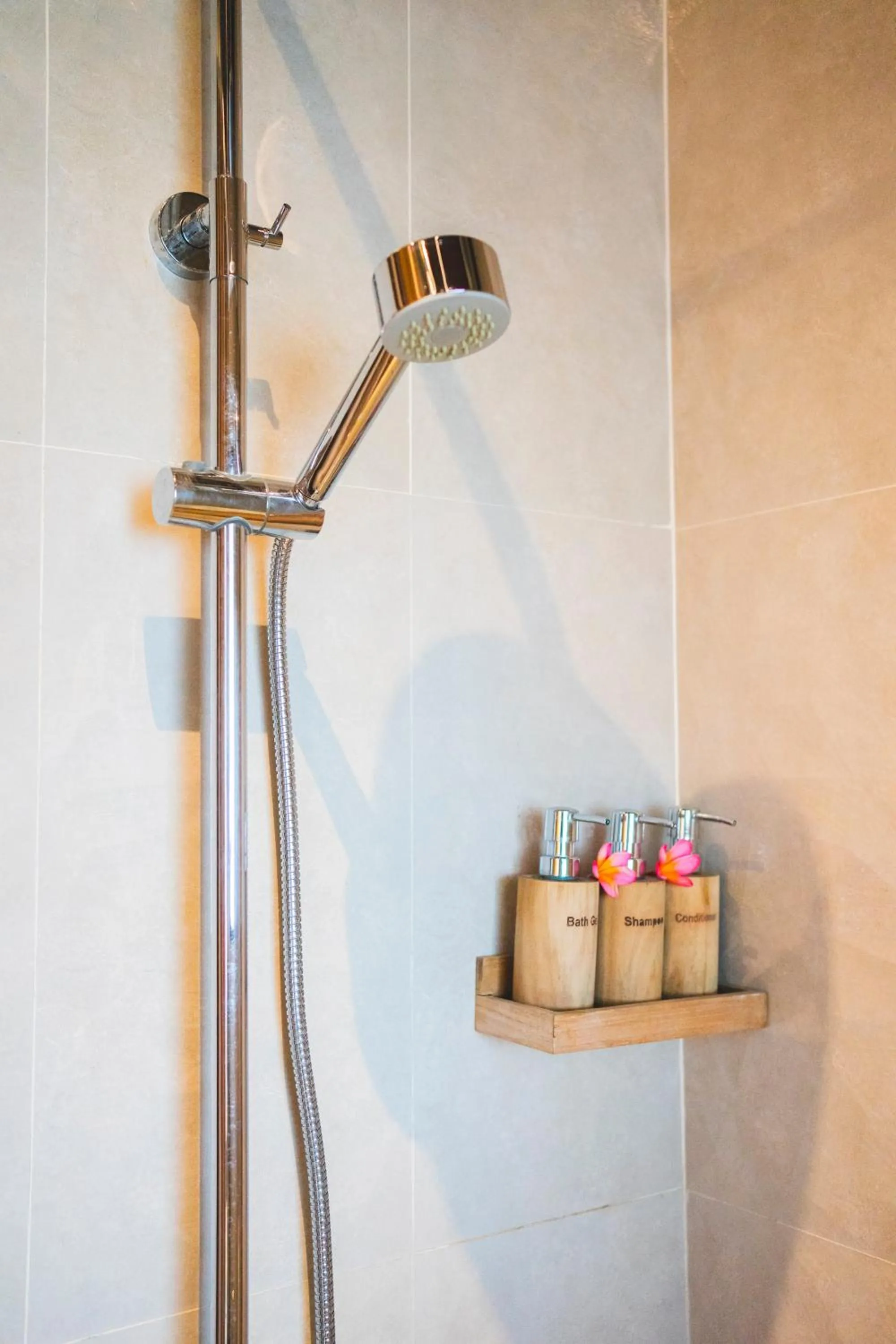 Shower in Gayatri Retreat Ubud