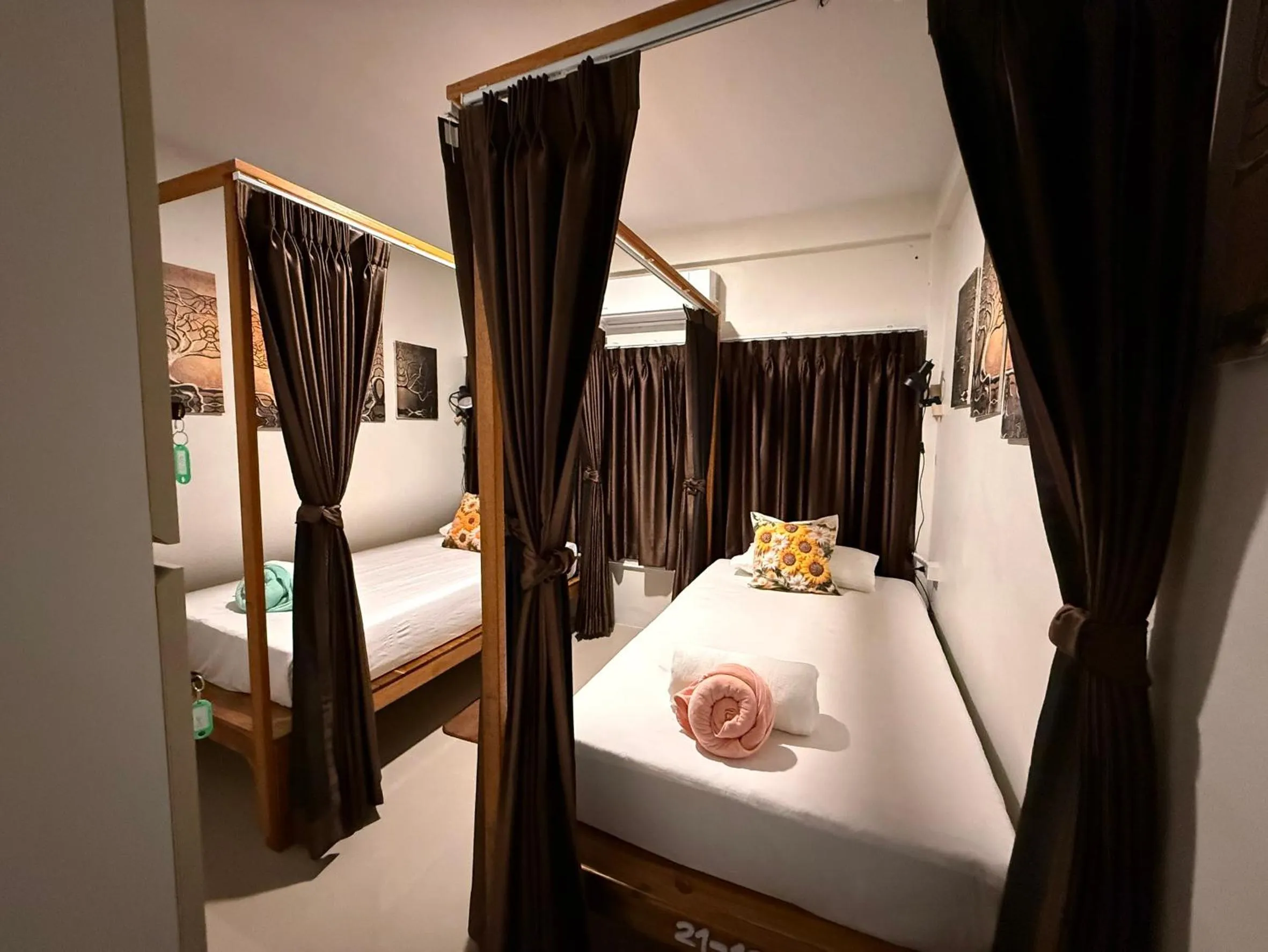 Bed in Lotus Hostel Beach Koh Tao