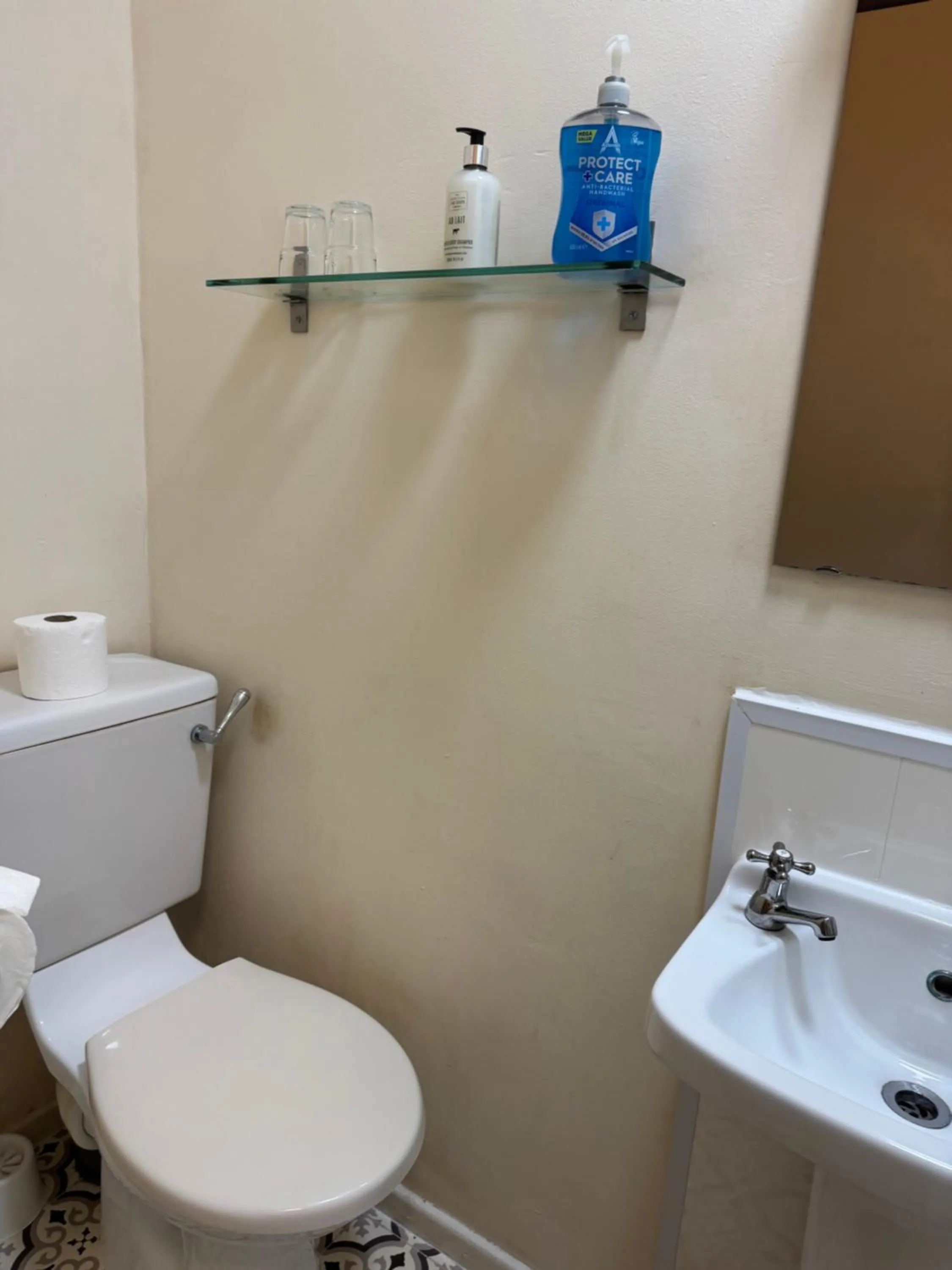 Bathroom in Marlow Lodge