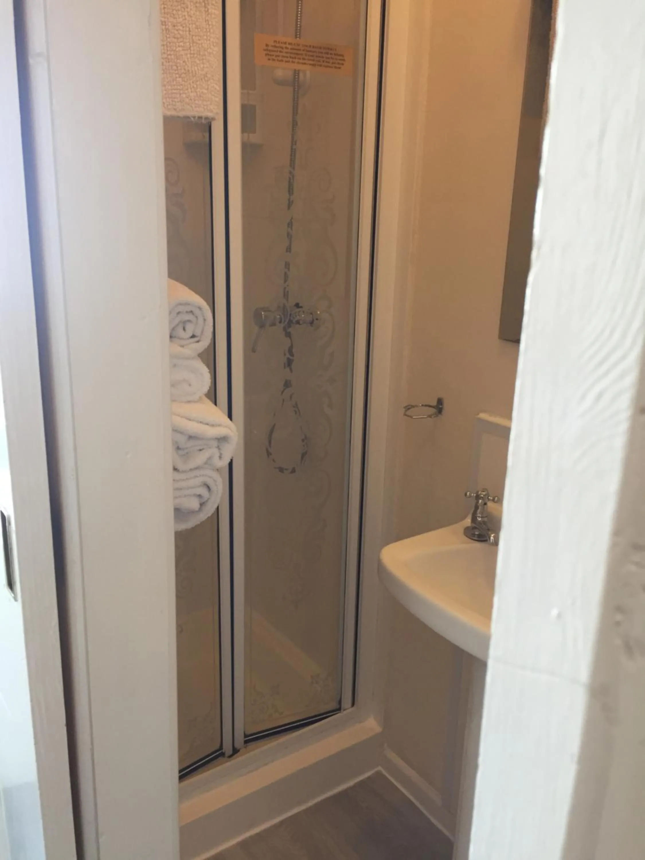 Bathroom in Marlow Lodge