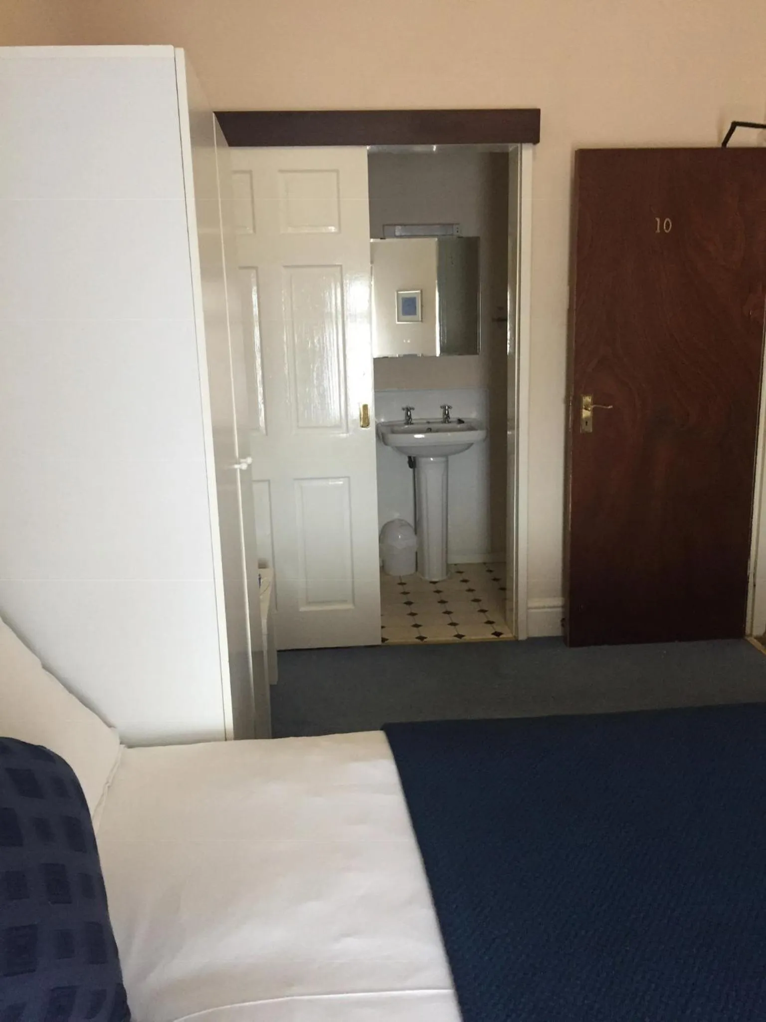 Bathroom in Marlow Lodge