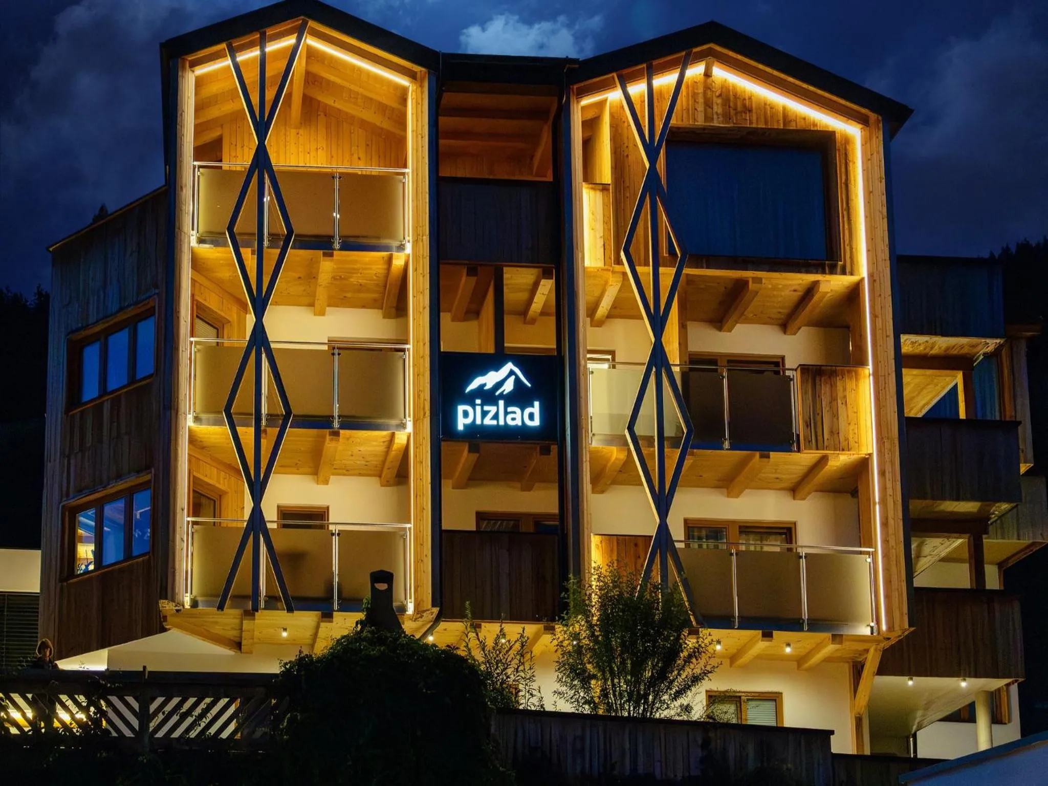 Property building in Haus Piz Lad