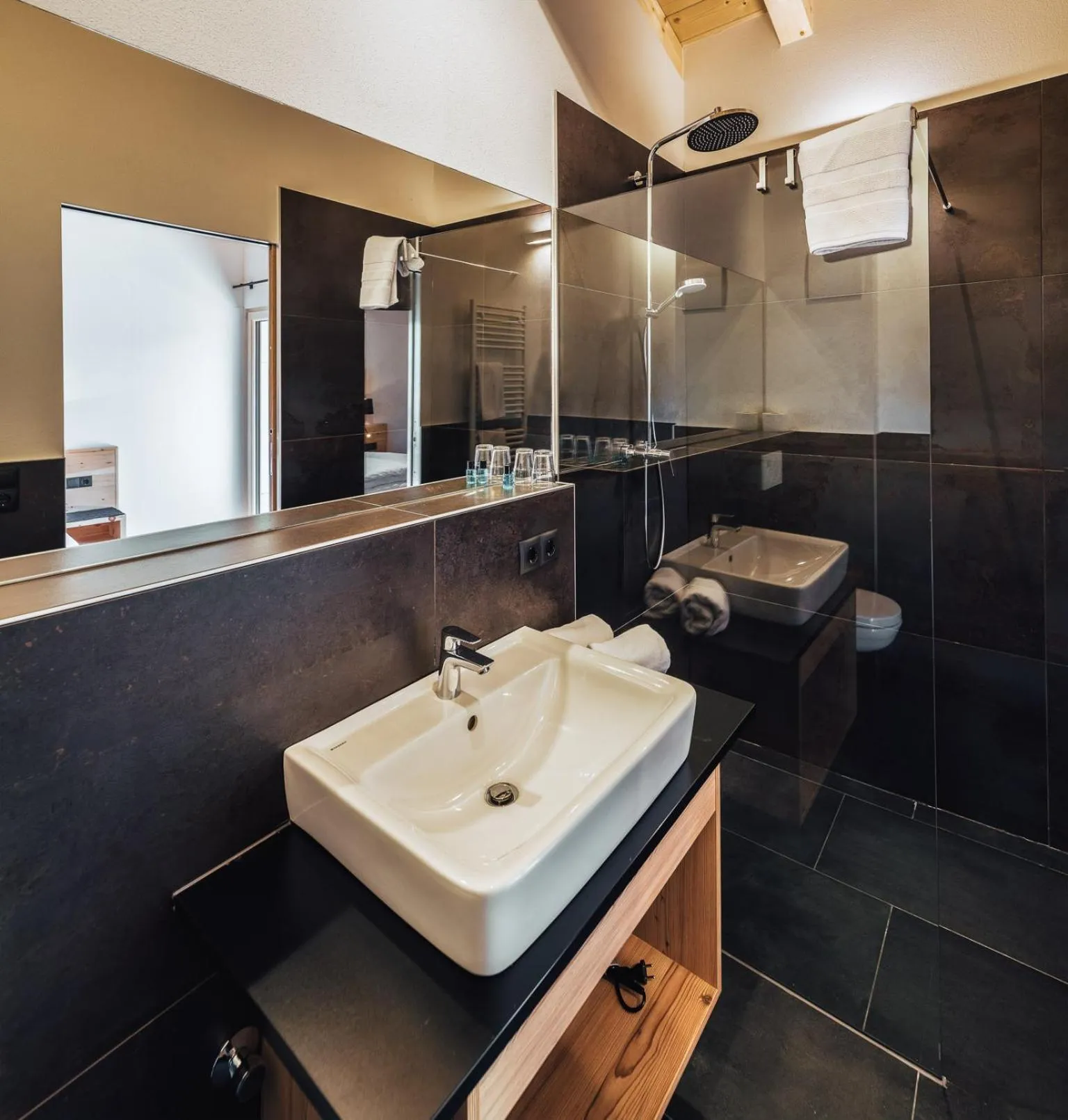 Shower in Haus Piz Lad