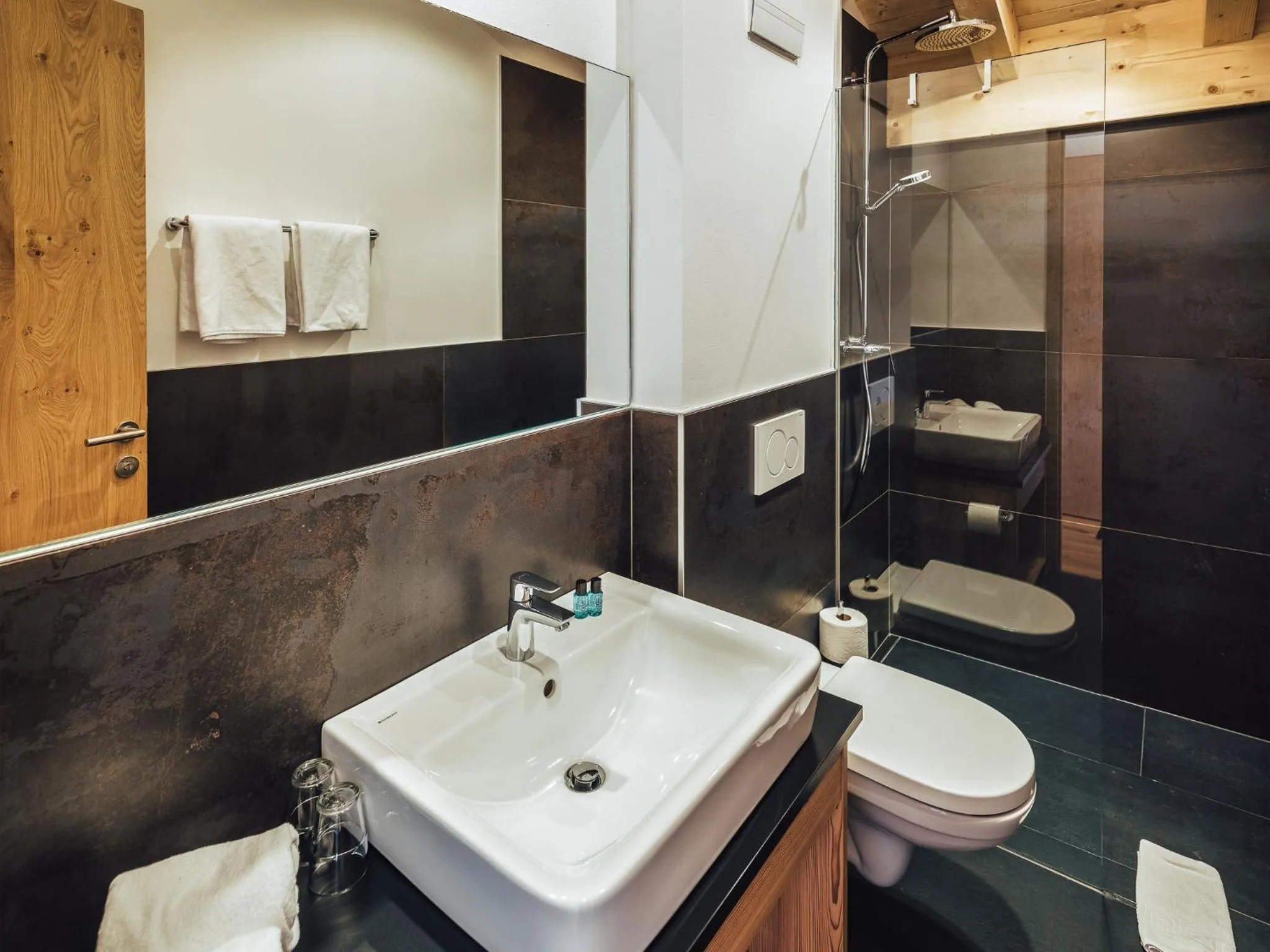 Shower in Haus Piz Lad